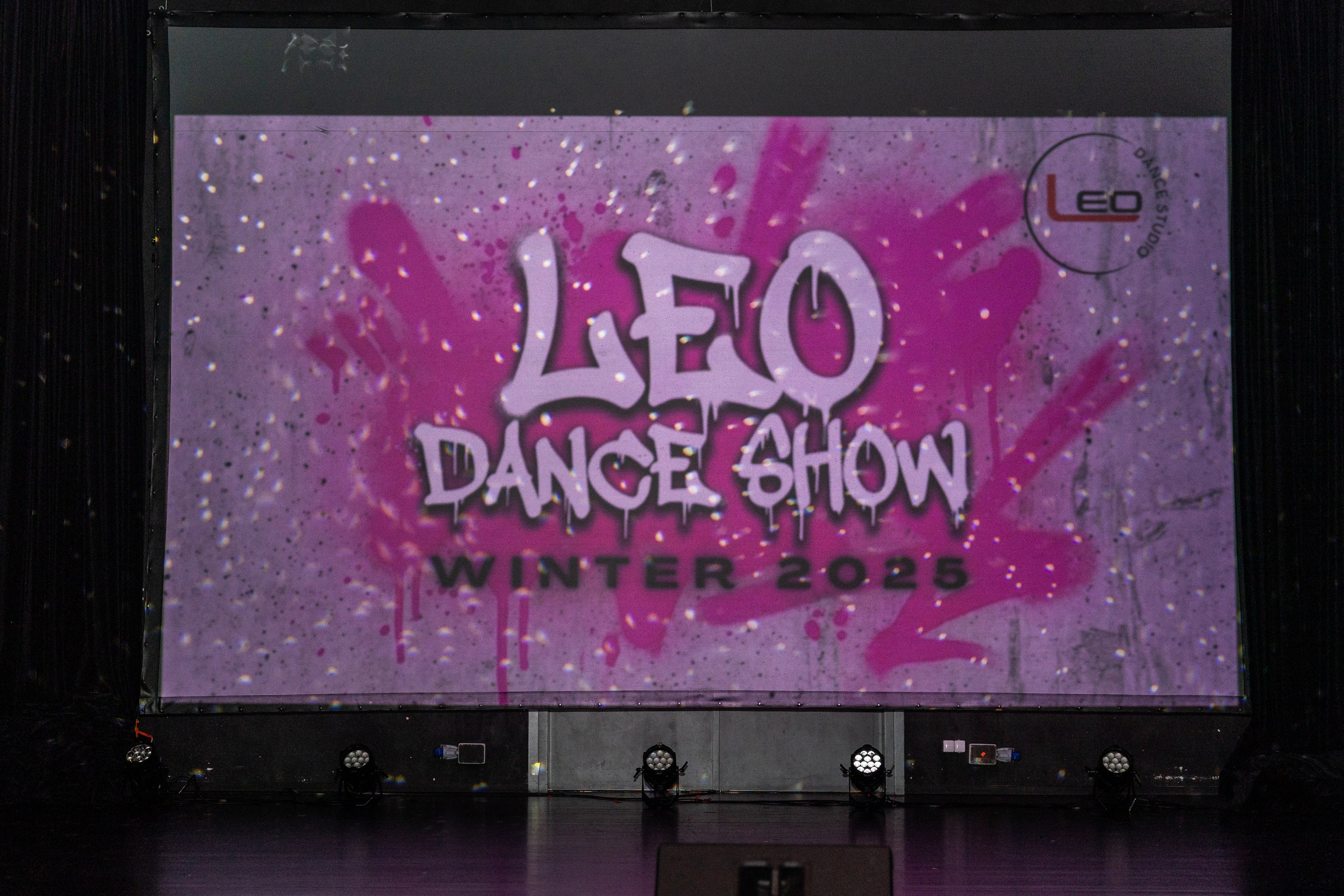 LEO DANCE SHOW WINTER 2025. Семейный и детский фотограф в Варшаве Мила Бобровская