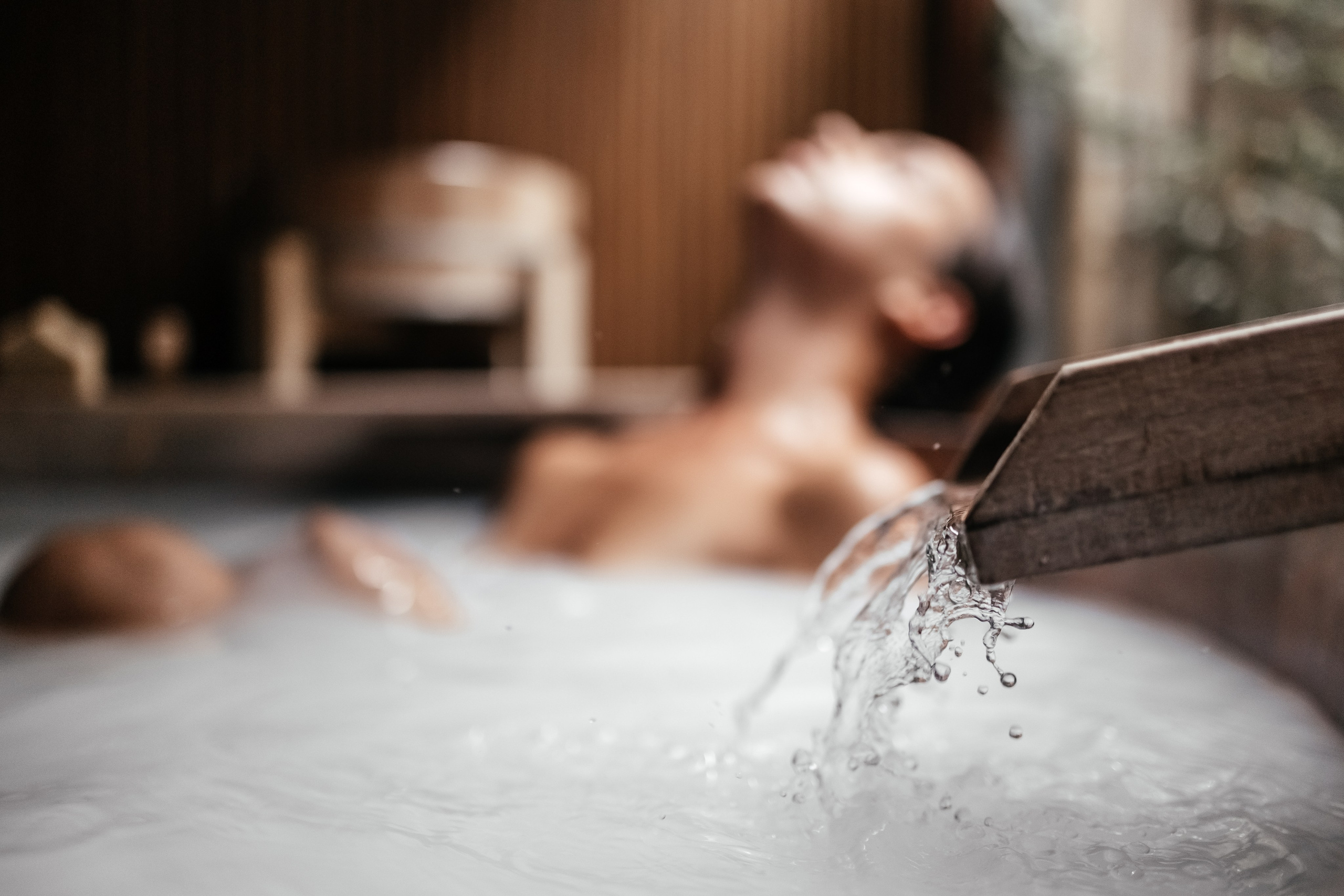 Spa Salon Massage. Wedding, Portrait & Commercial Photographer in Europe — Stoganenko Valeria