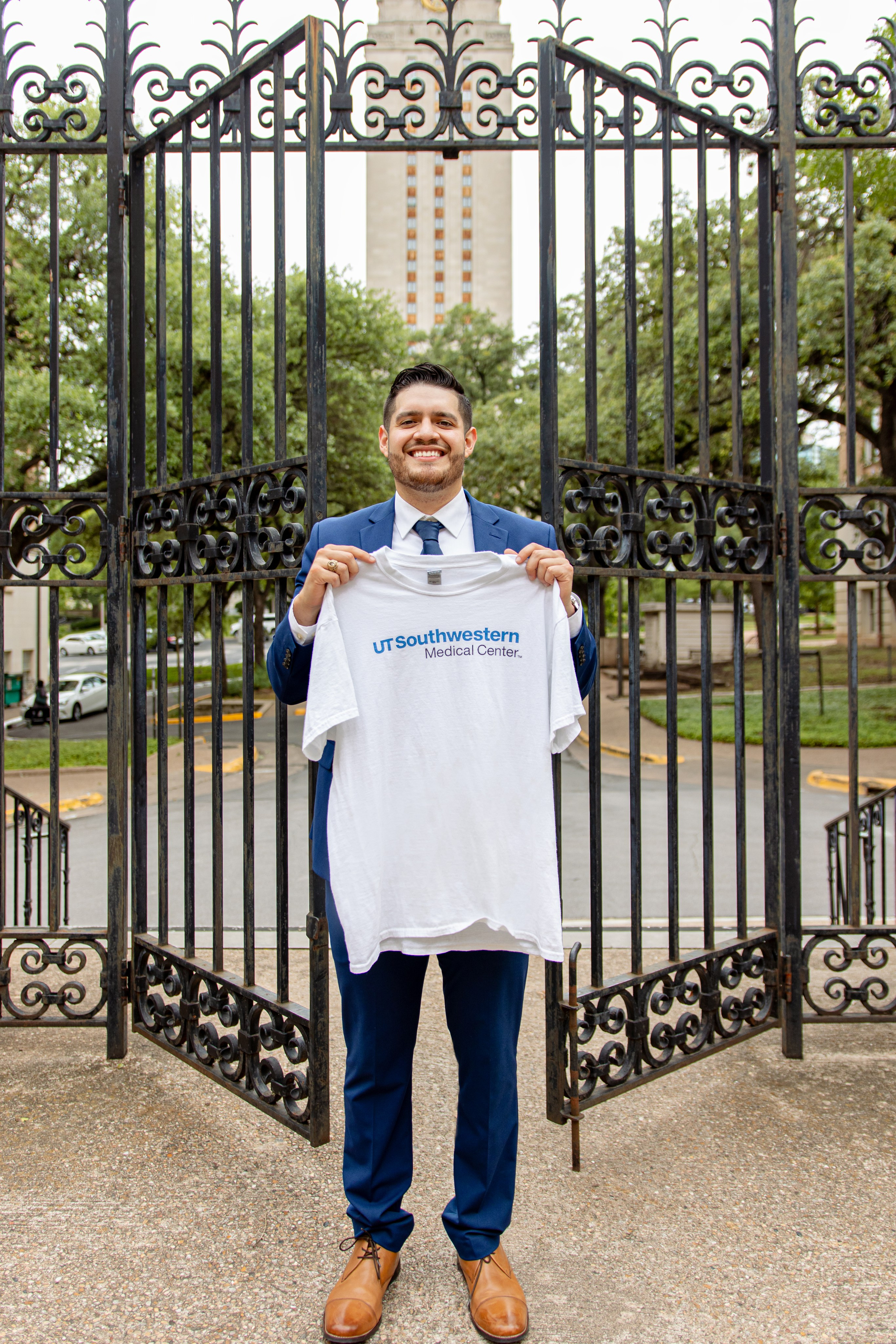 Pedro’s senior photoshoot at the University of Texas Austin