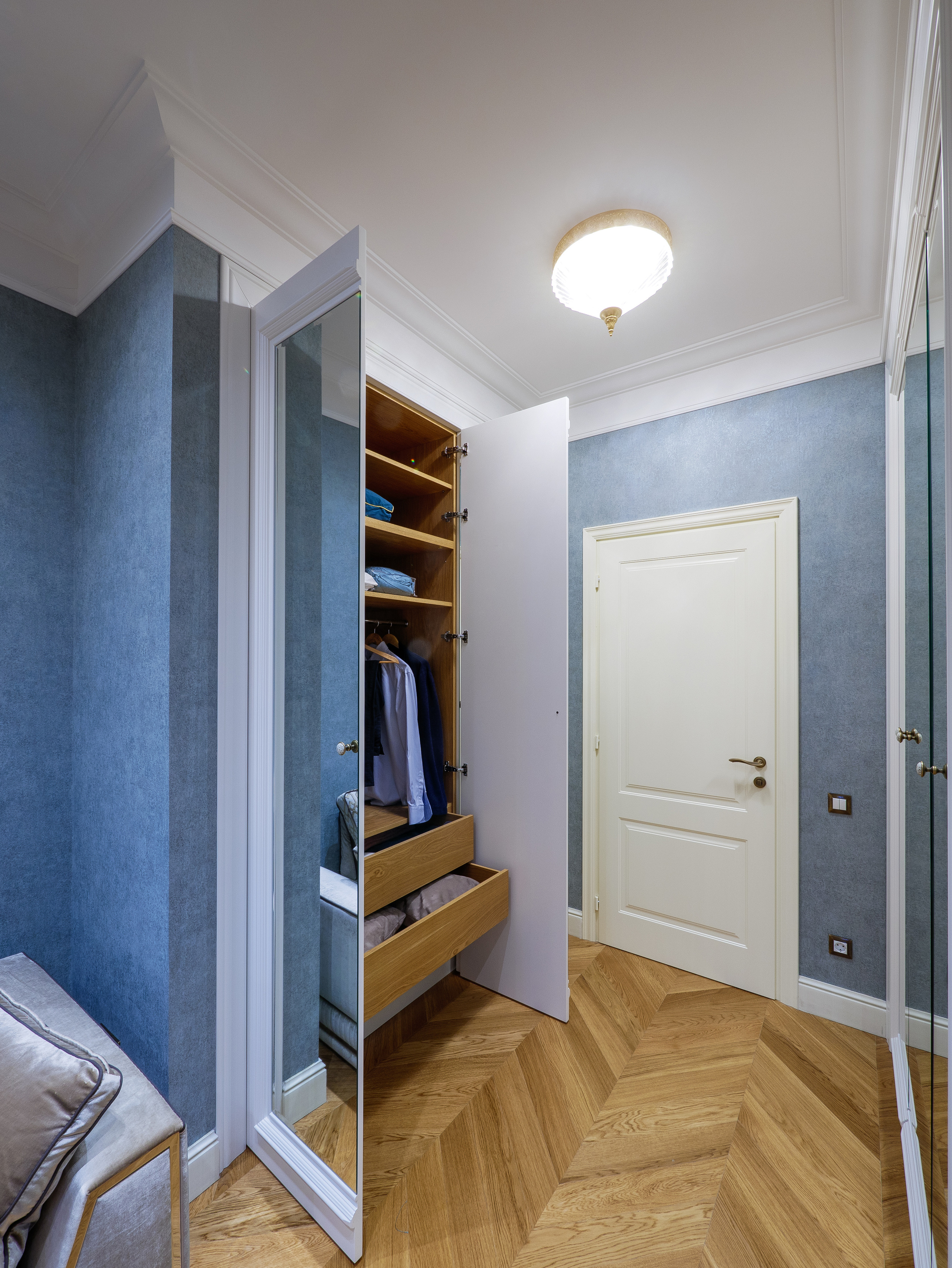 Door&More. Worldwide photographer VOINOV