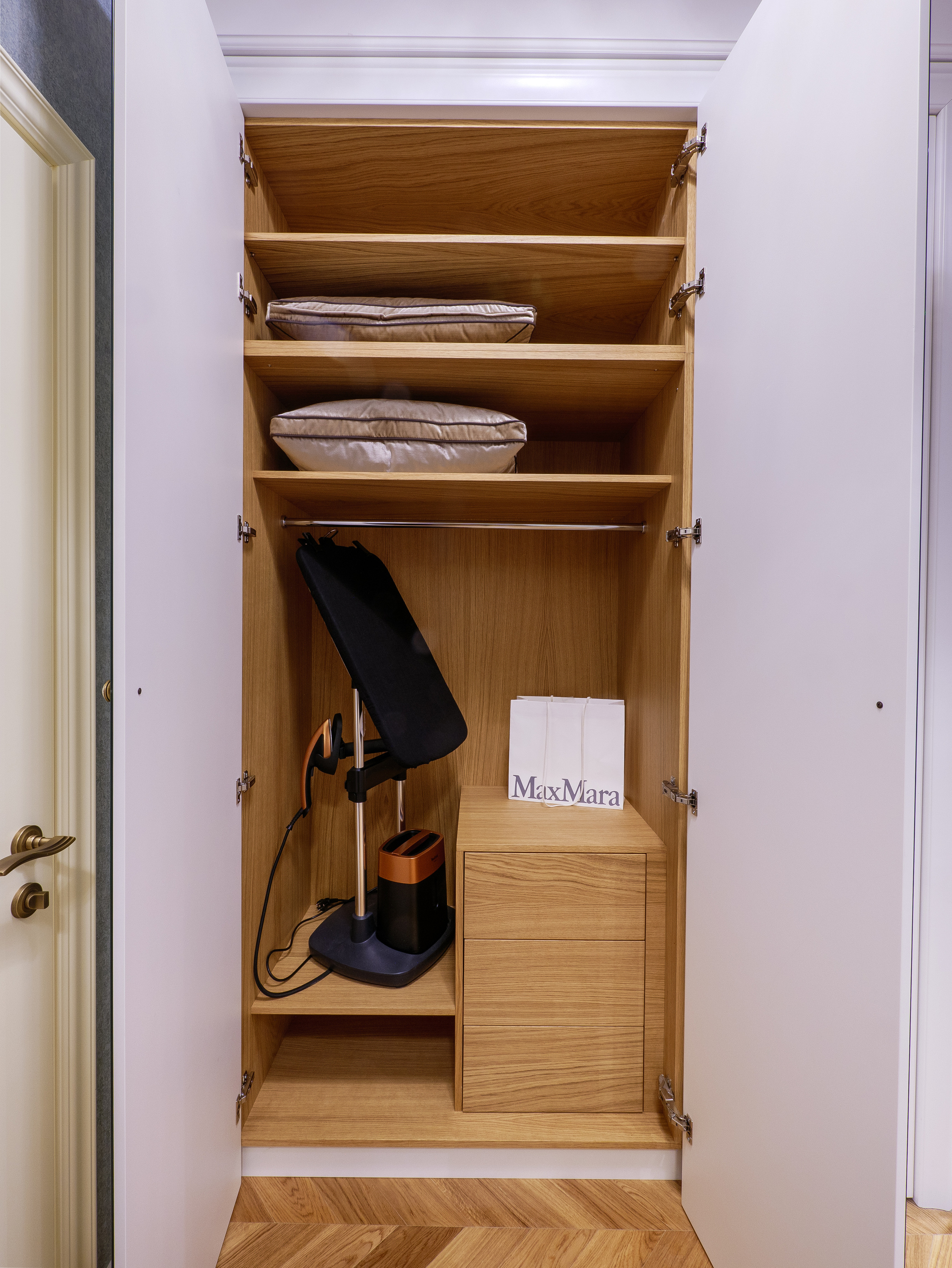 Door&More. Worldwide photographer VOINOV