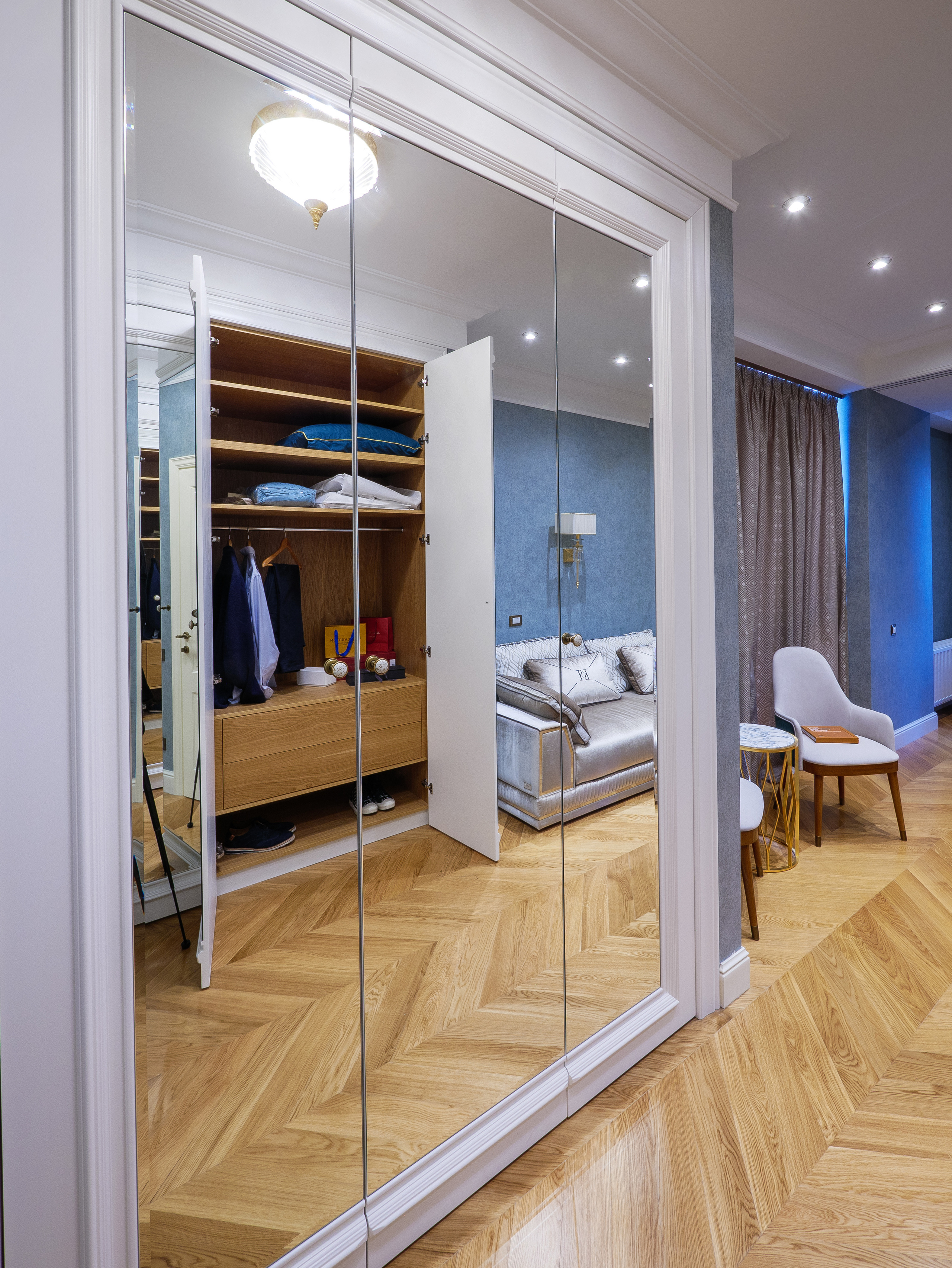 Door&More. Worldwide photographer VOINOV