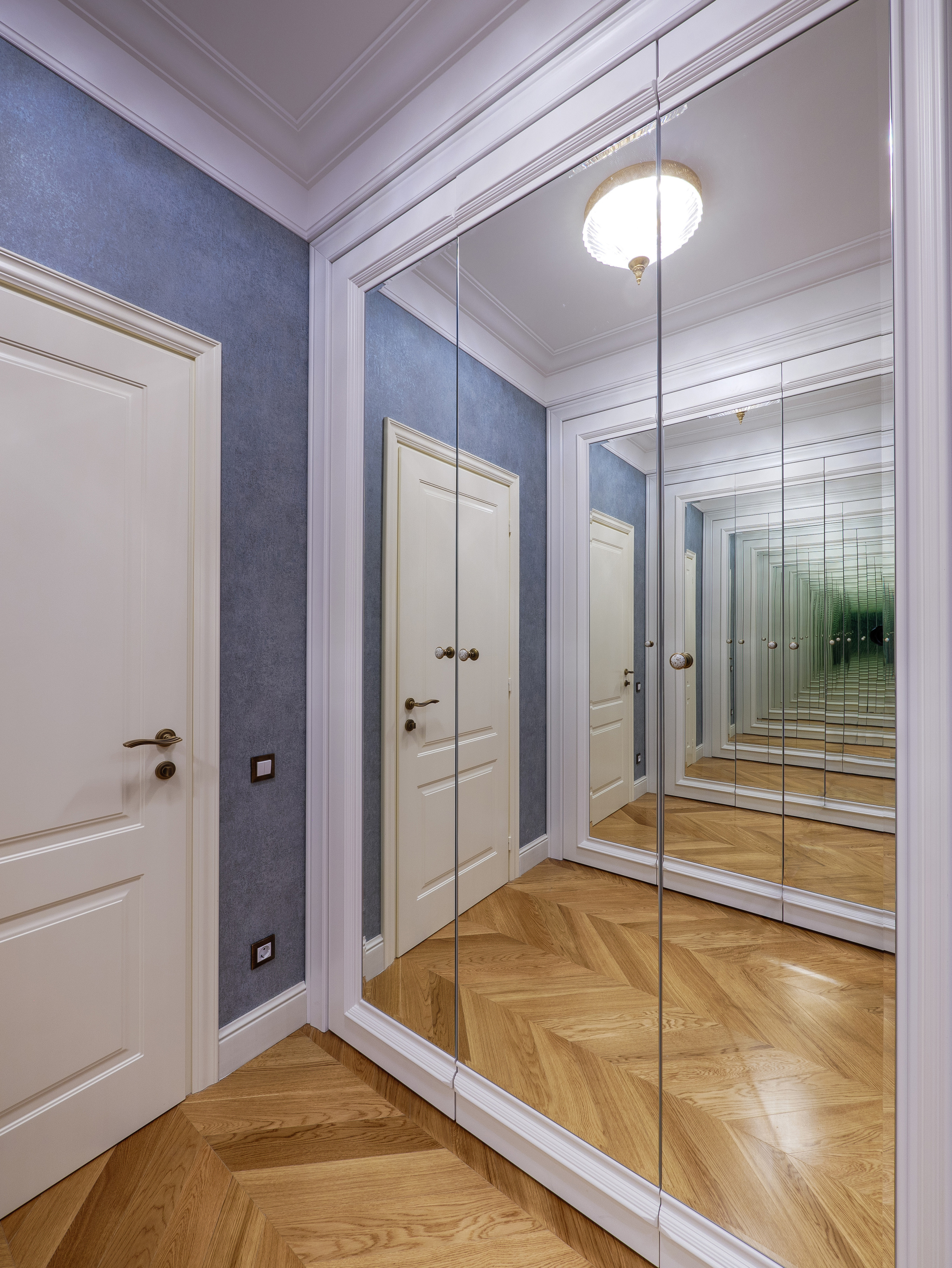 Door&More. Worldwide photographer VOINOV