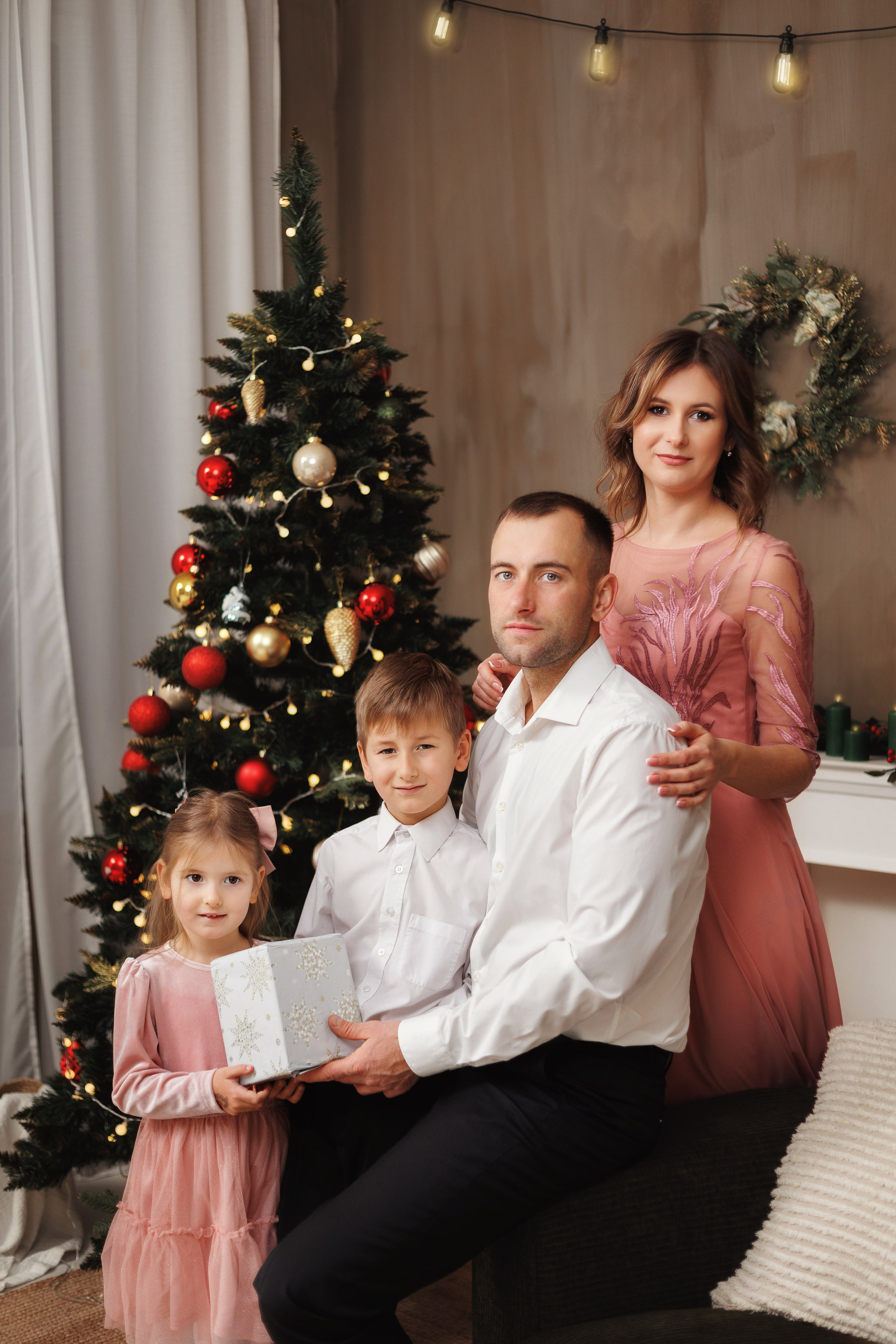 Новогодняя съёмка в студии. Семейный и детский фотограф в Вильнюсе Светлана Наумова