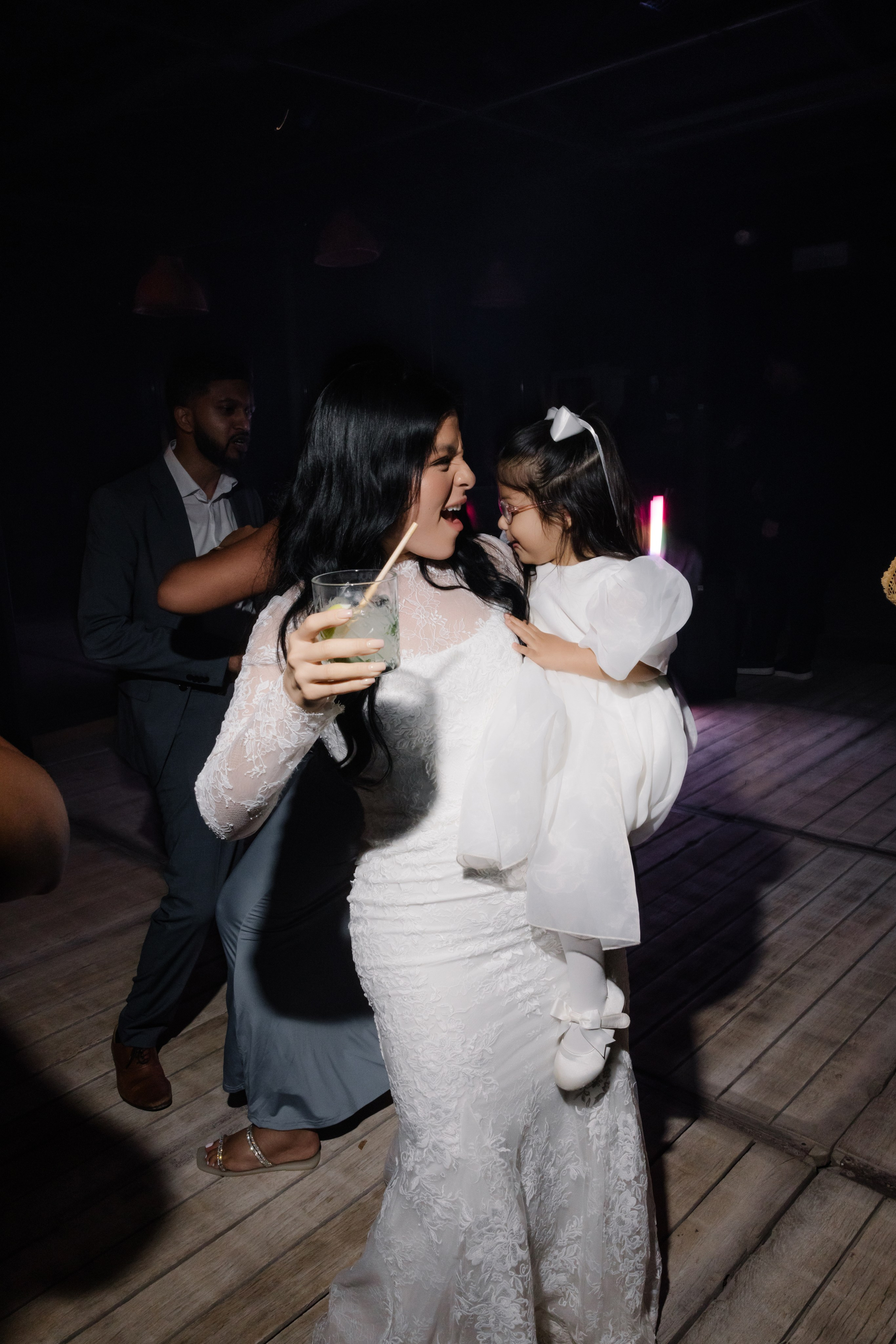 Mitcell&Melanie digital. Wedding photographer Italy