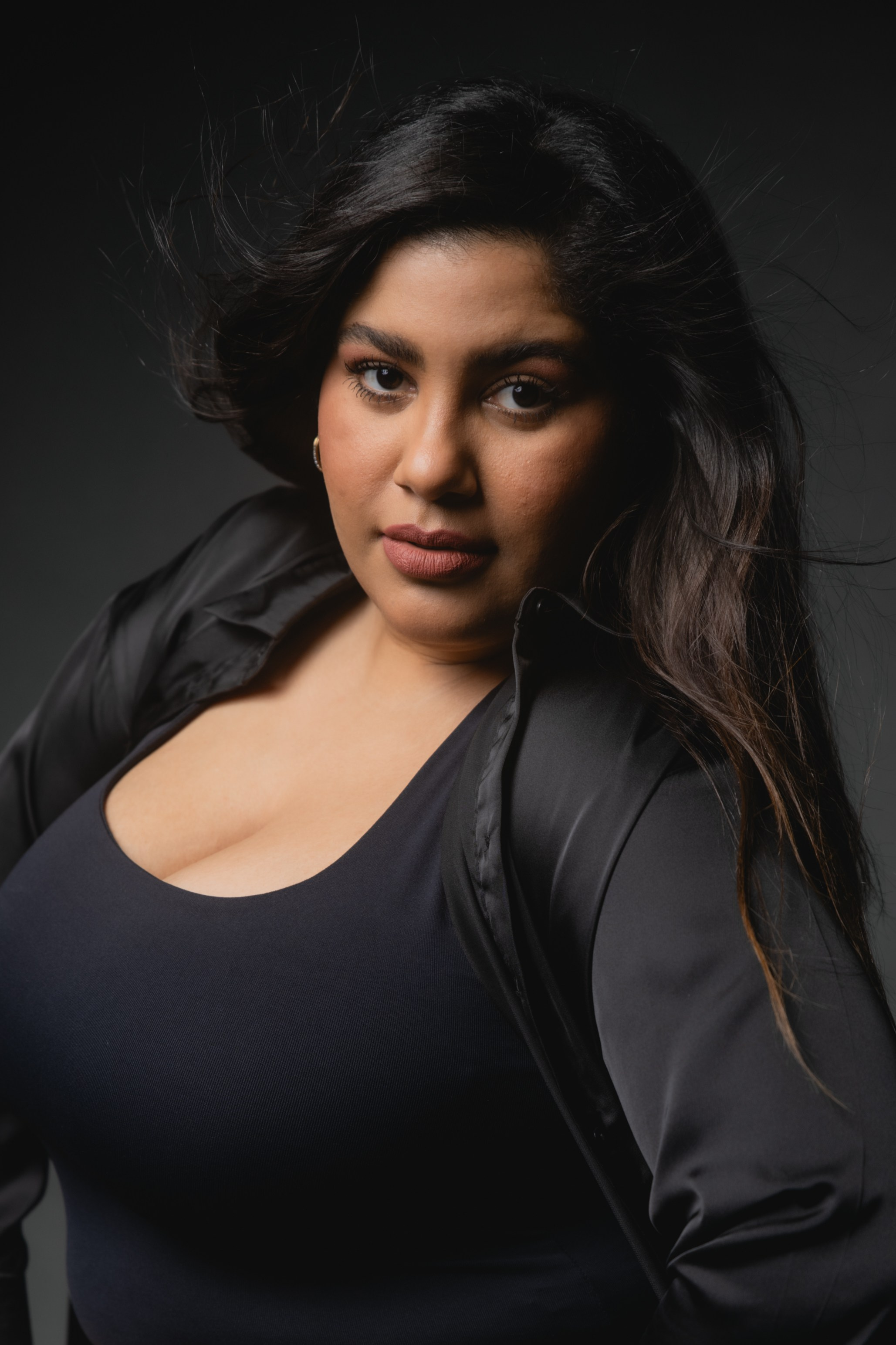 NOGLYSH. Anastasiia Antoniuk portrait, family and couple photographer, Portugal