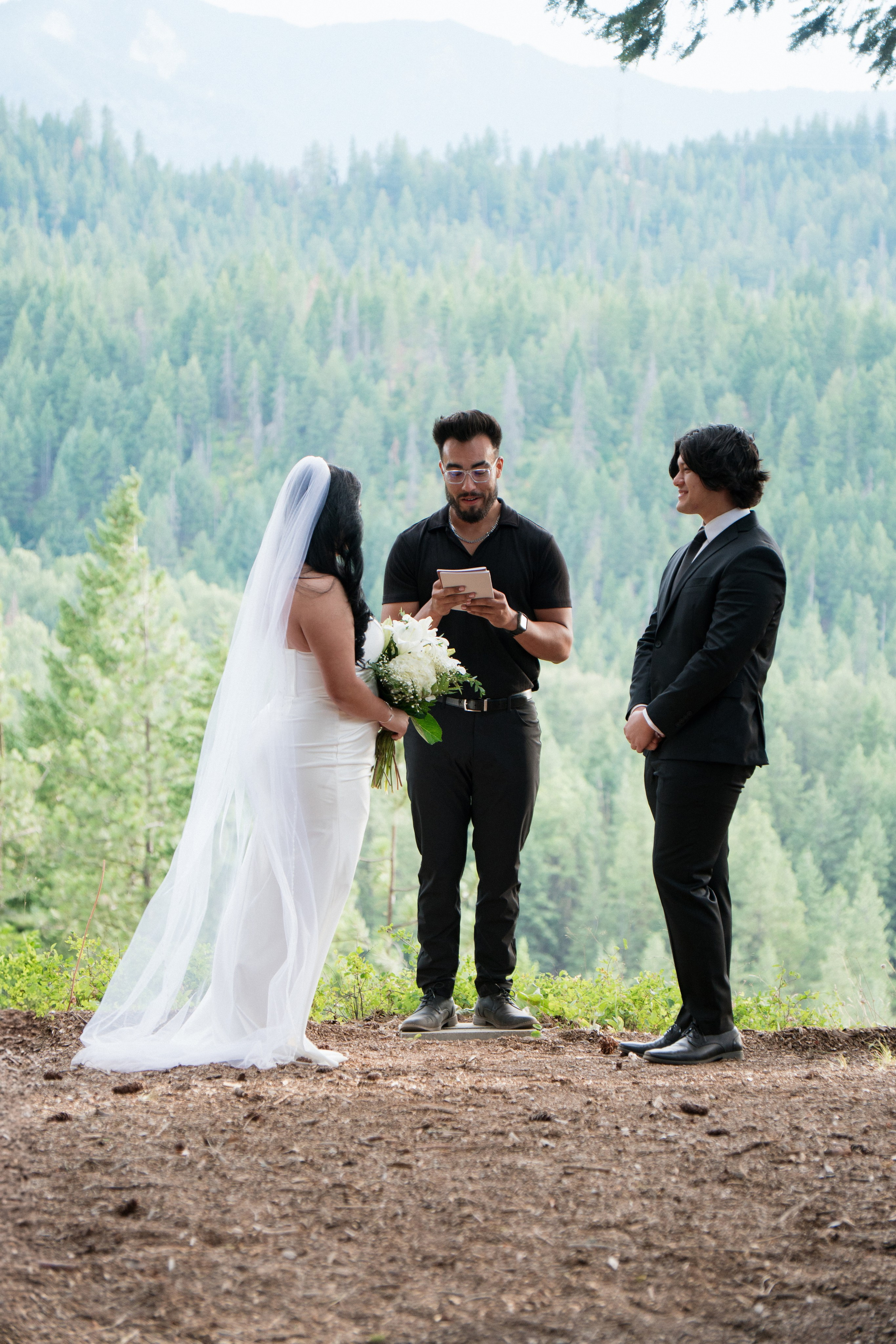 Guilianna and Jay | Intimate Wedding. Photographer in Washington Sophia D