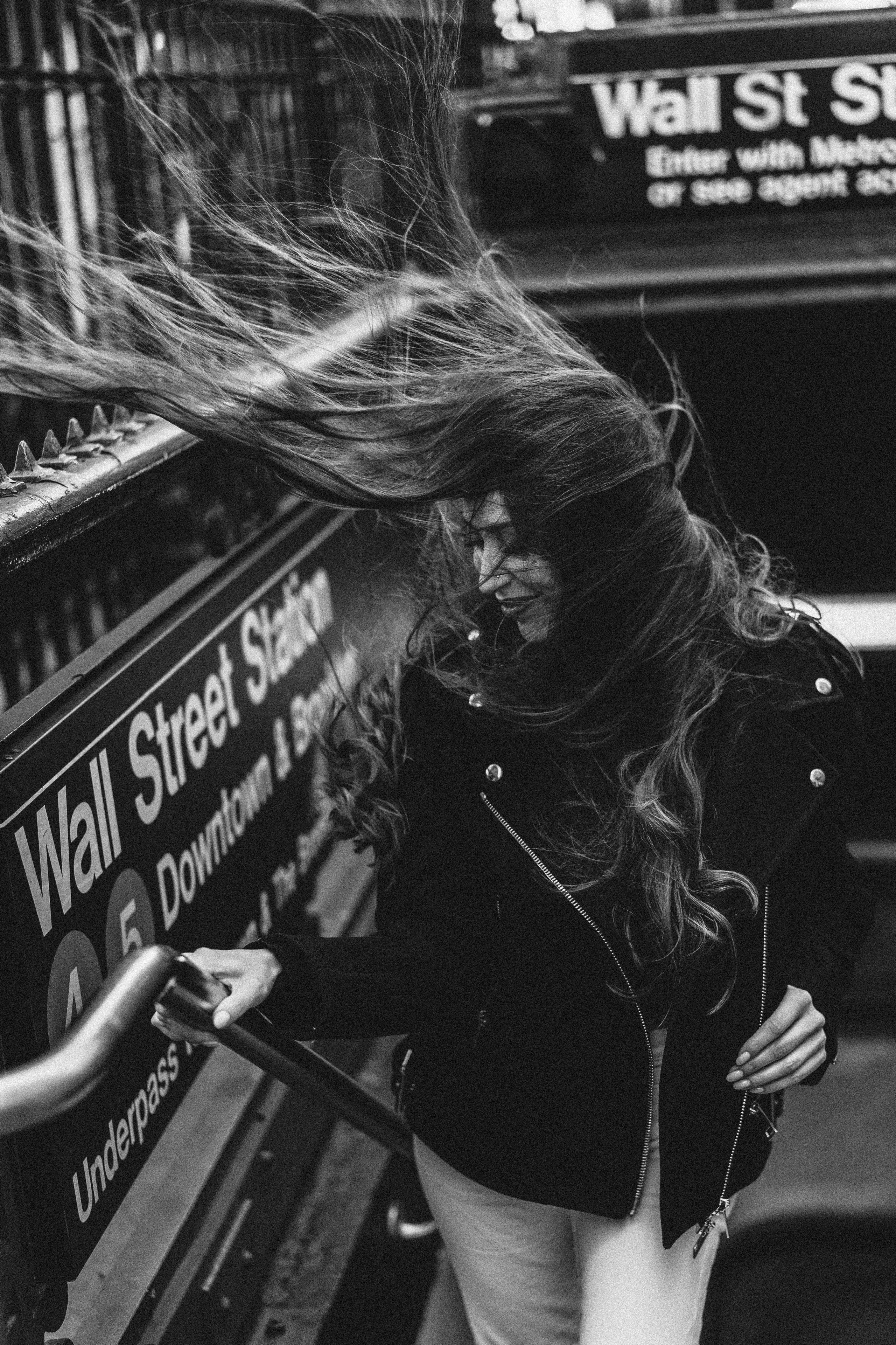 NYC subway. Videographer and photographer in New York // MAKAROV.VIDEO