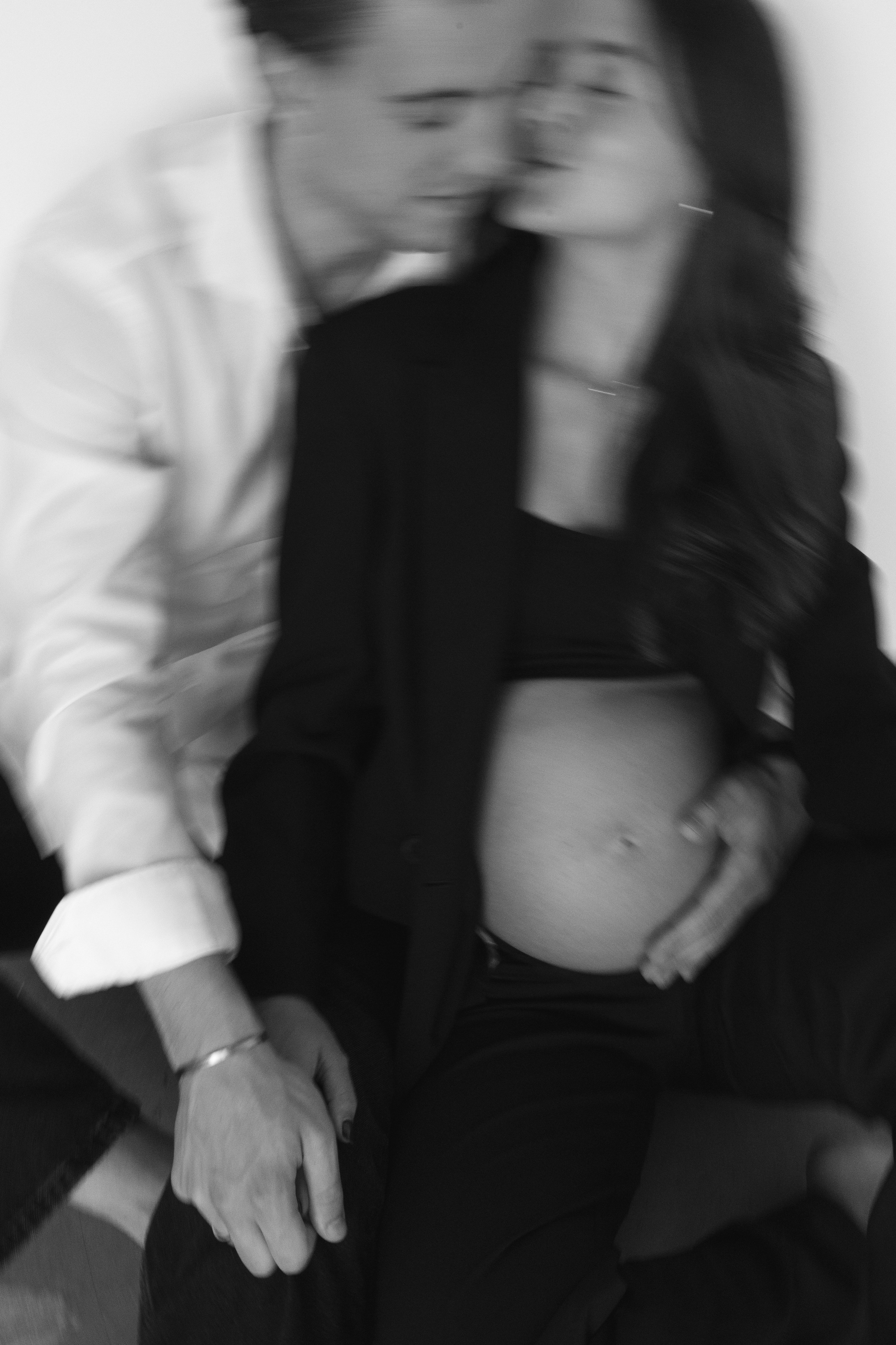 Ieva ir Žilvinas | Moderni laukimo fotosesija studijoje. Vestuvių ir šeimų fotografė Lena Bondarenko / belove photo