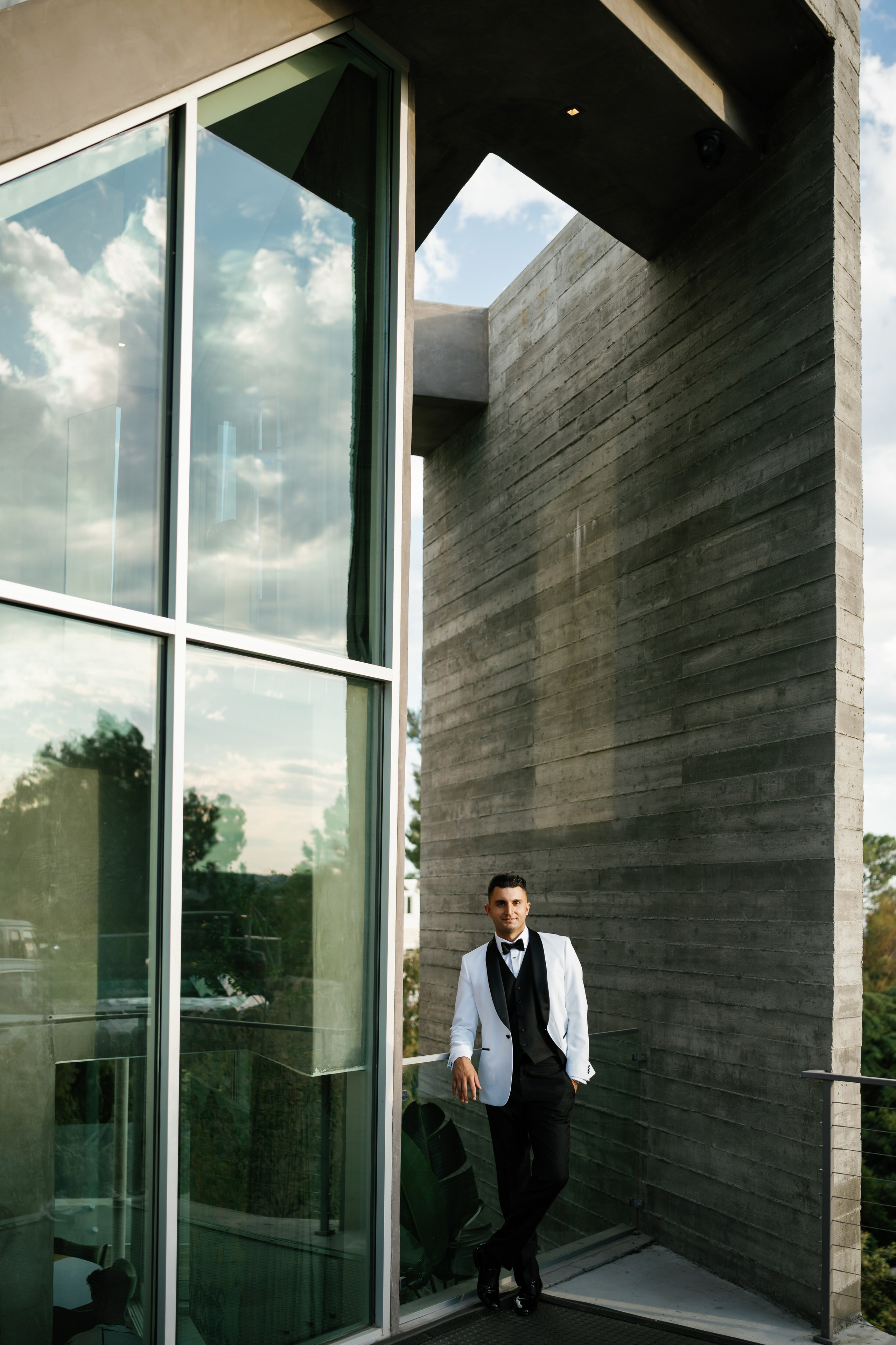 Wedding at the Hollywood Sign Venue, Los Angeles, California. Wedding Photography & Videography Team in California, Los Angeles, San Francisco, San Diego and Travel