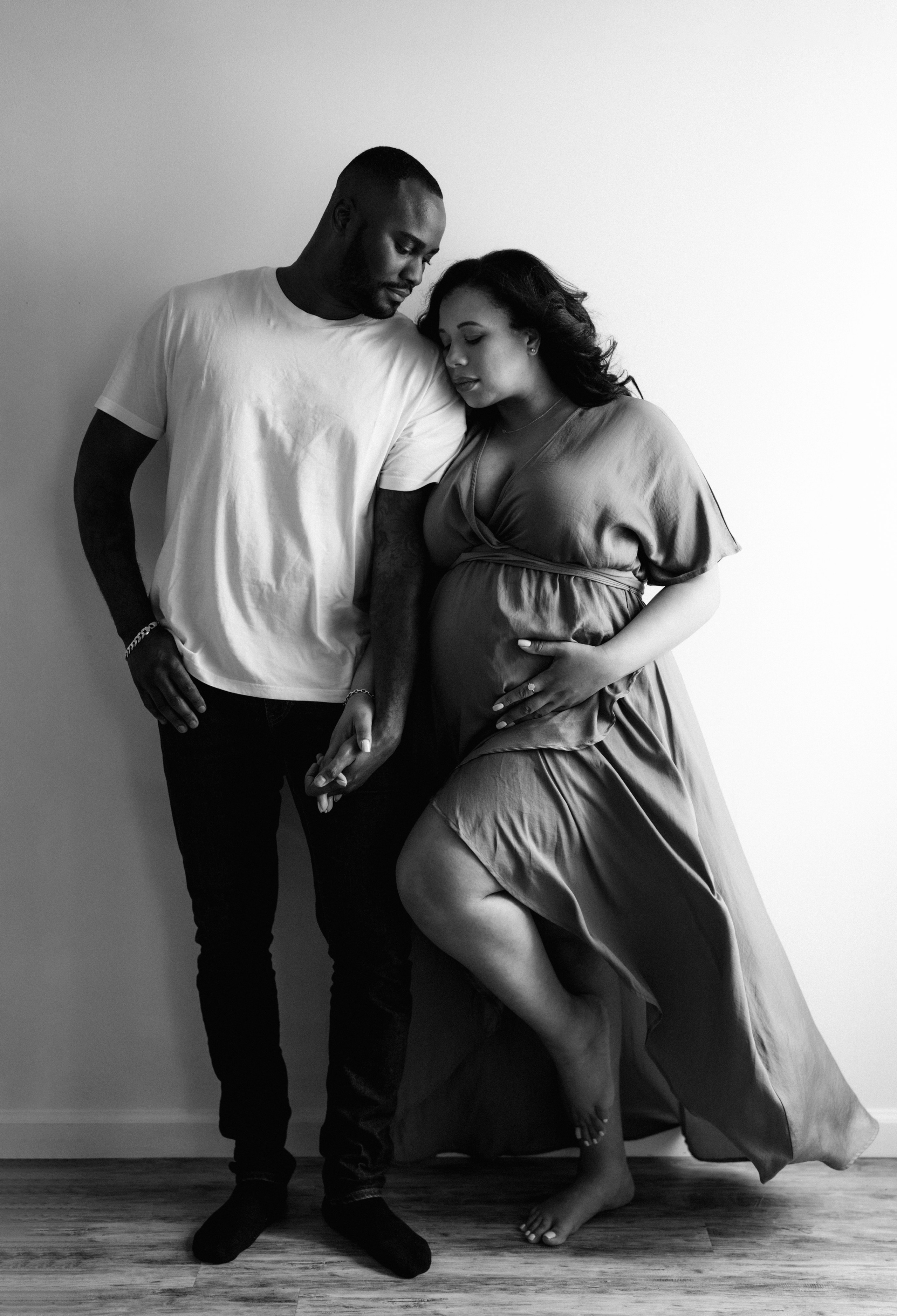 Nadia. Modern maternity photographer in Long Island New York