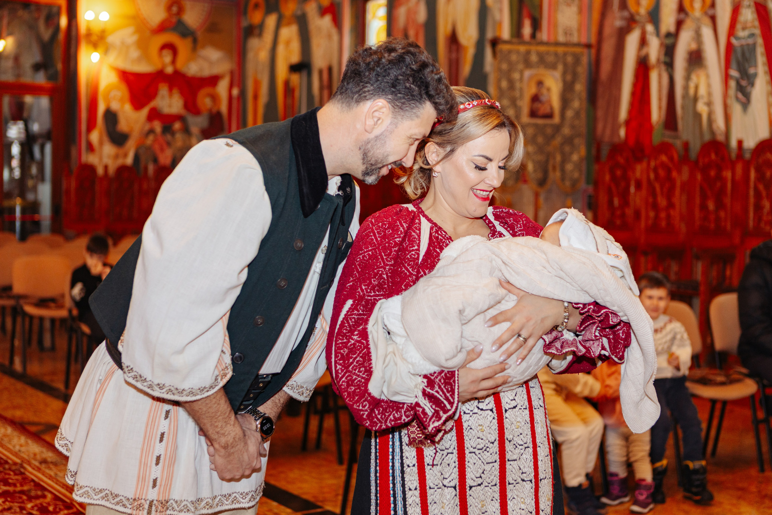 Botezul micuțului Matteo. Cristina Andronache fotograf Brașov fotograf de familie fotograf de nunta Brașov