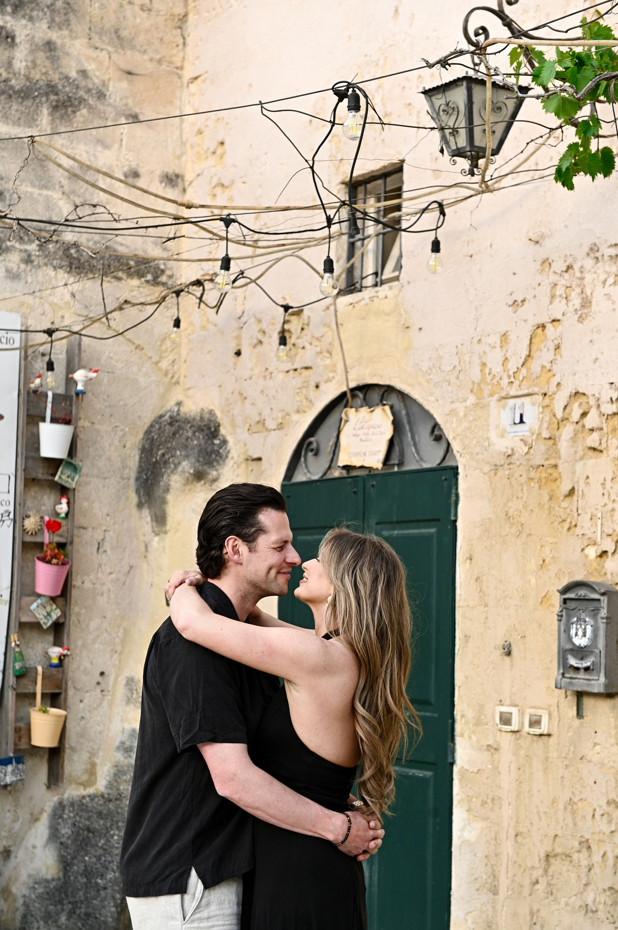 Romantic Elopement in Matera. Fotografa in Puglia e Roma — Servizi fotografici romantici in Italia