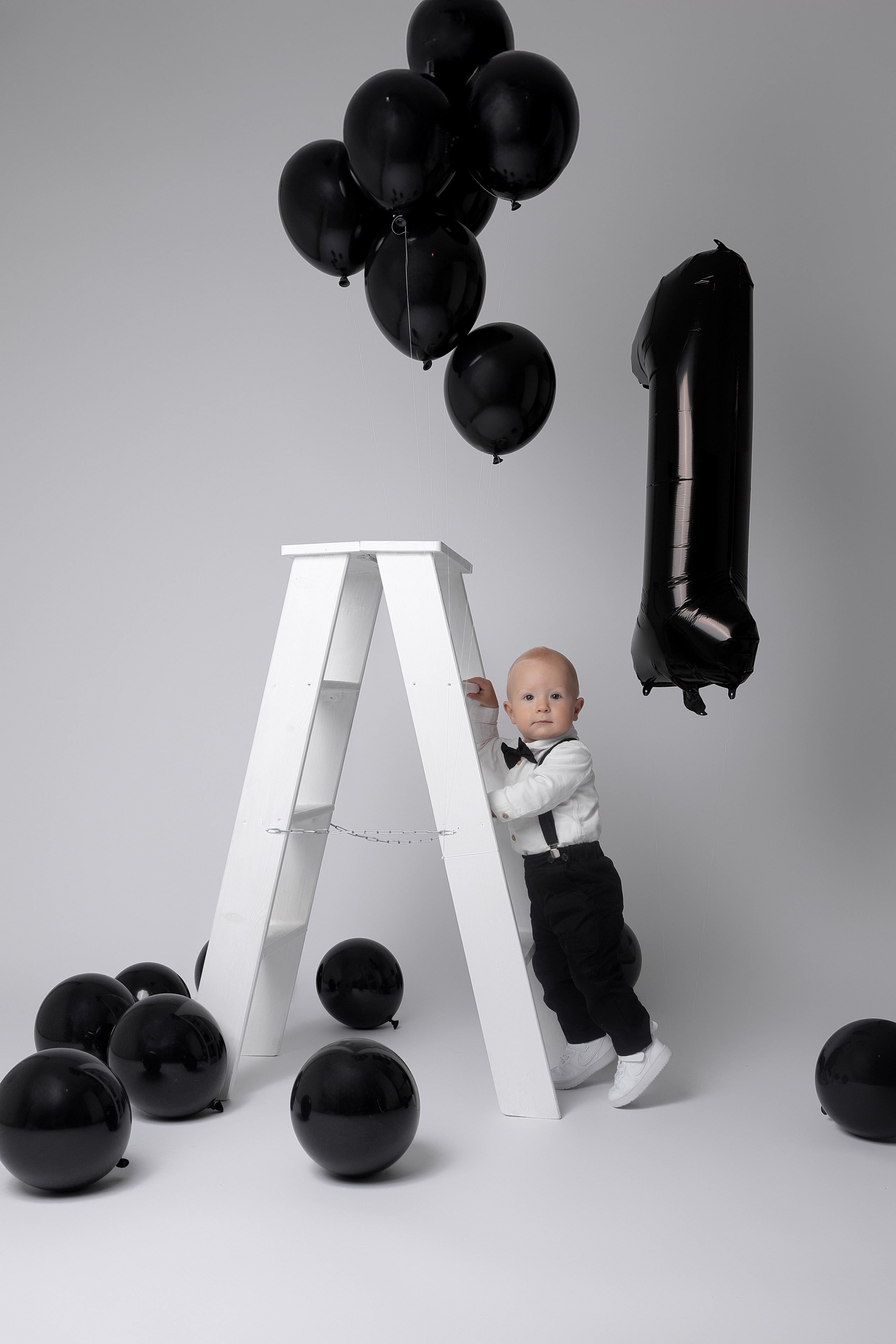 1. Geburtstagsshooting. Fotografin Heidenheim / Newborn, Babybauch & Familie - Nadine Schmalz