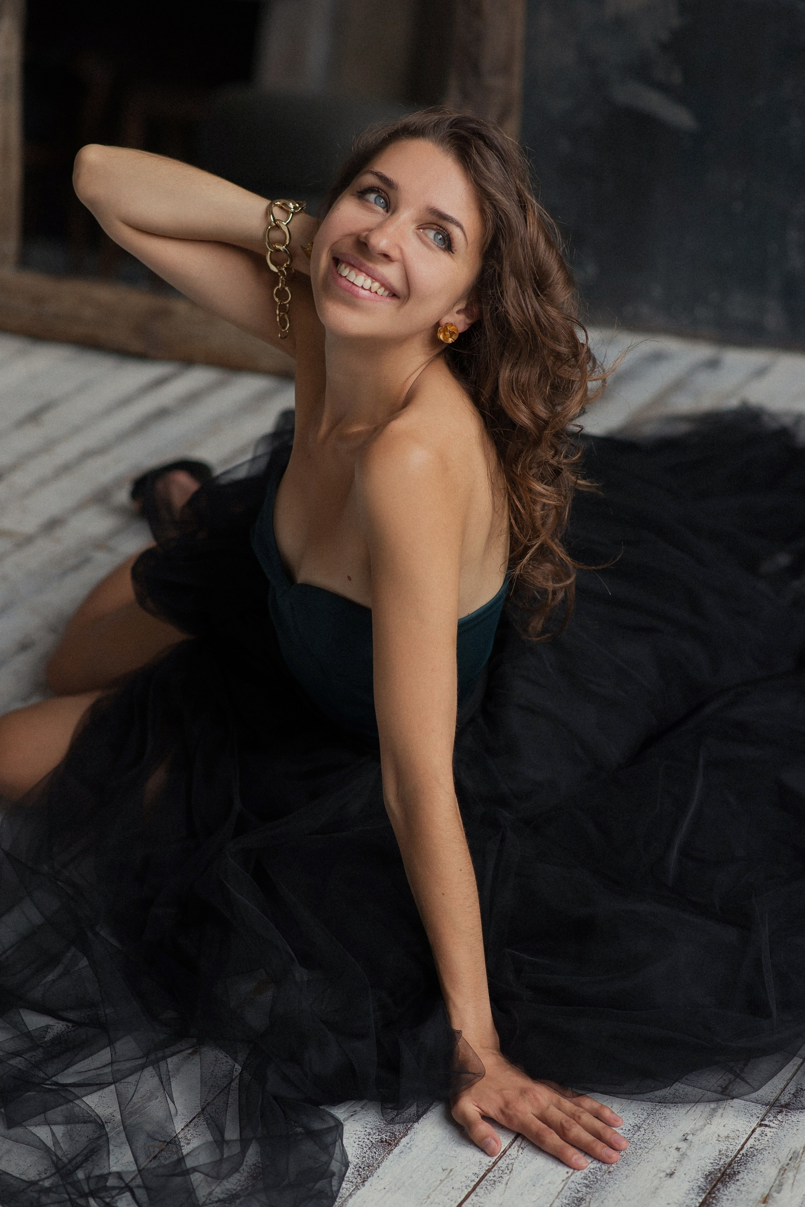 Studio photoshoot. Ekaterina Mamysheva — Opera singer / SOUNDTRACK VOCALIST