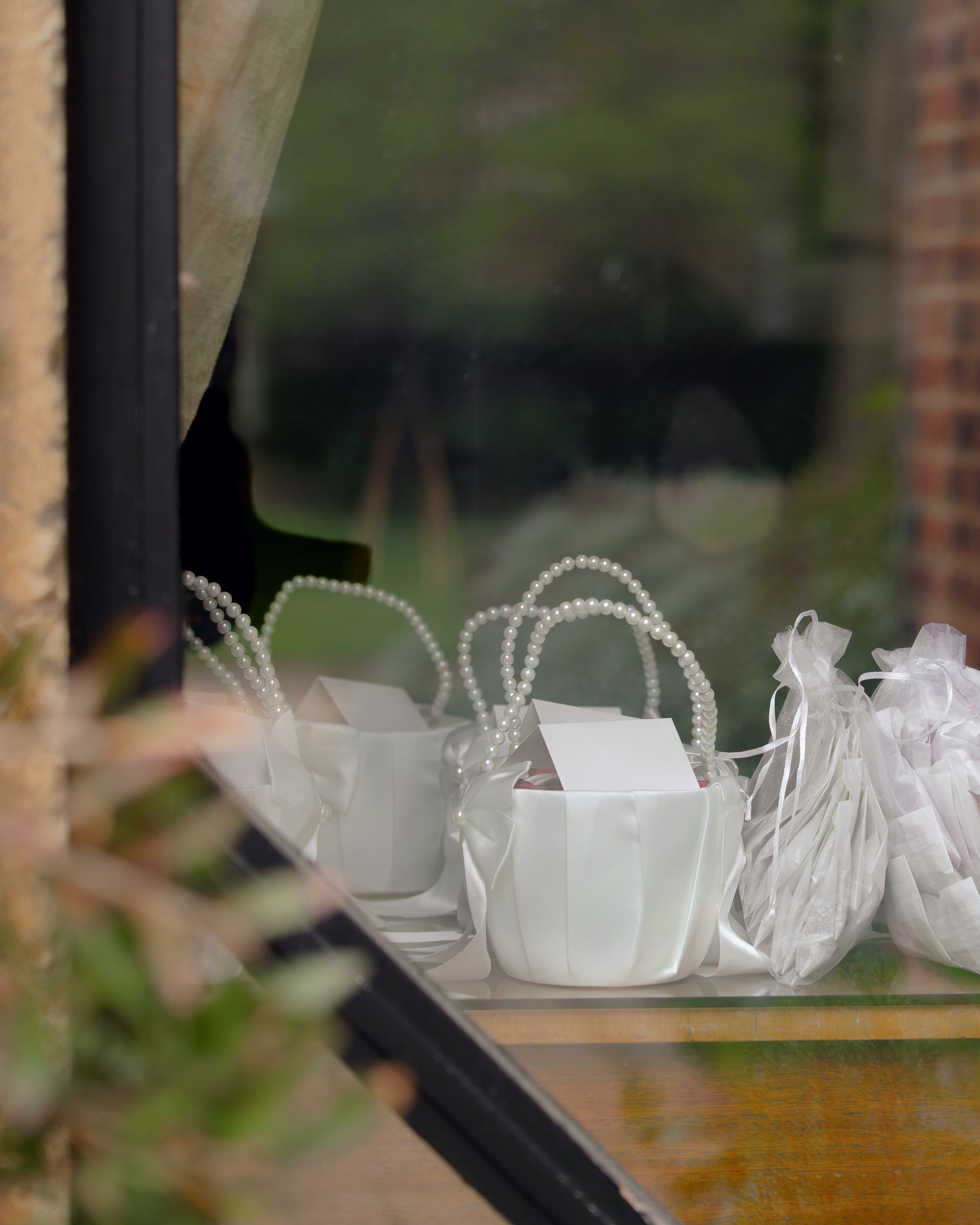 Elegant Wedding Photo Gallery. Timeless Wedding & Events Photography. Based in London, working across Europe