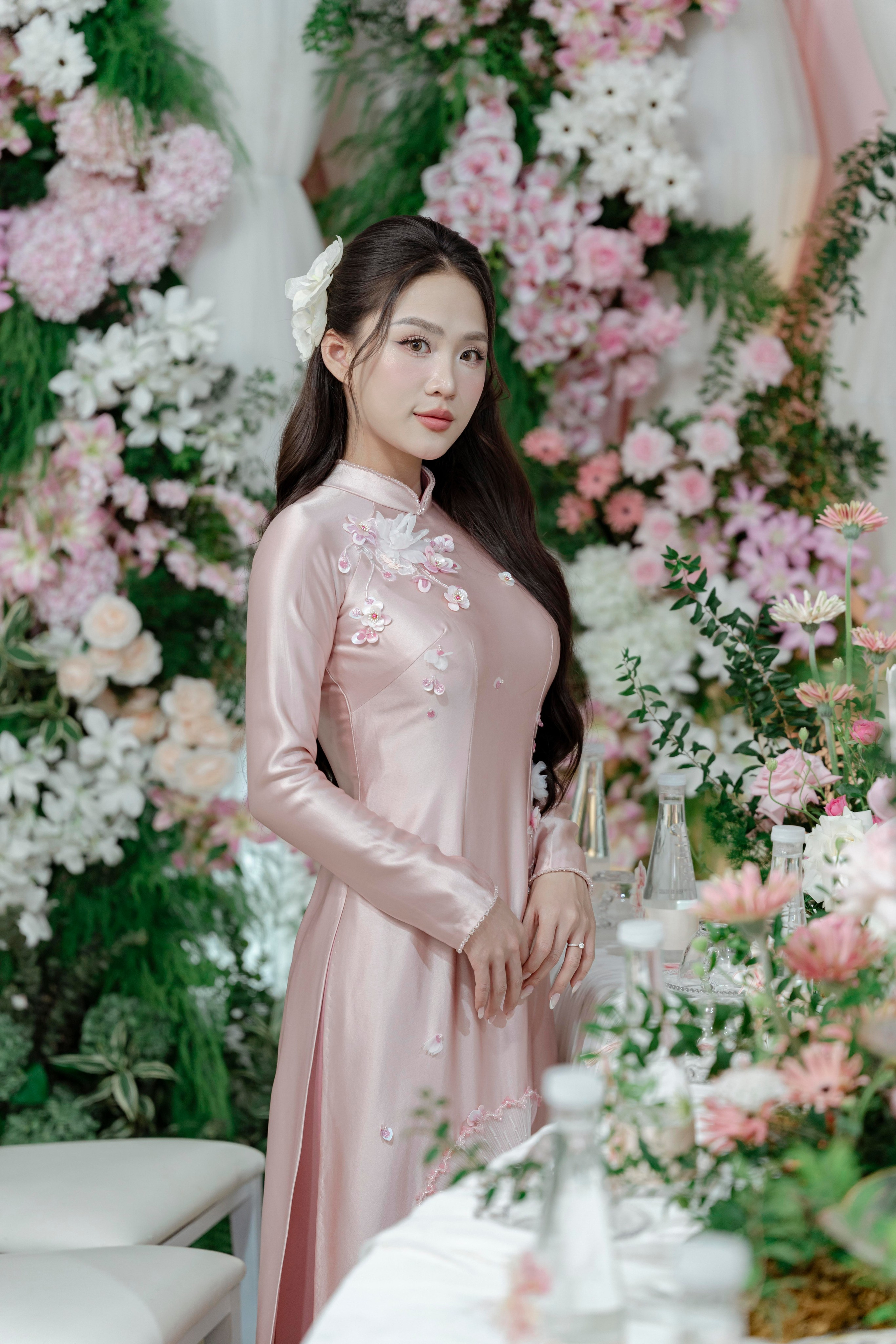 LINH & HUYEN. WEDDING PHOTOGRAPHER IN VIETNAM