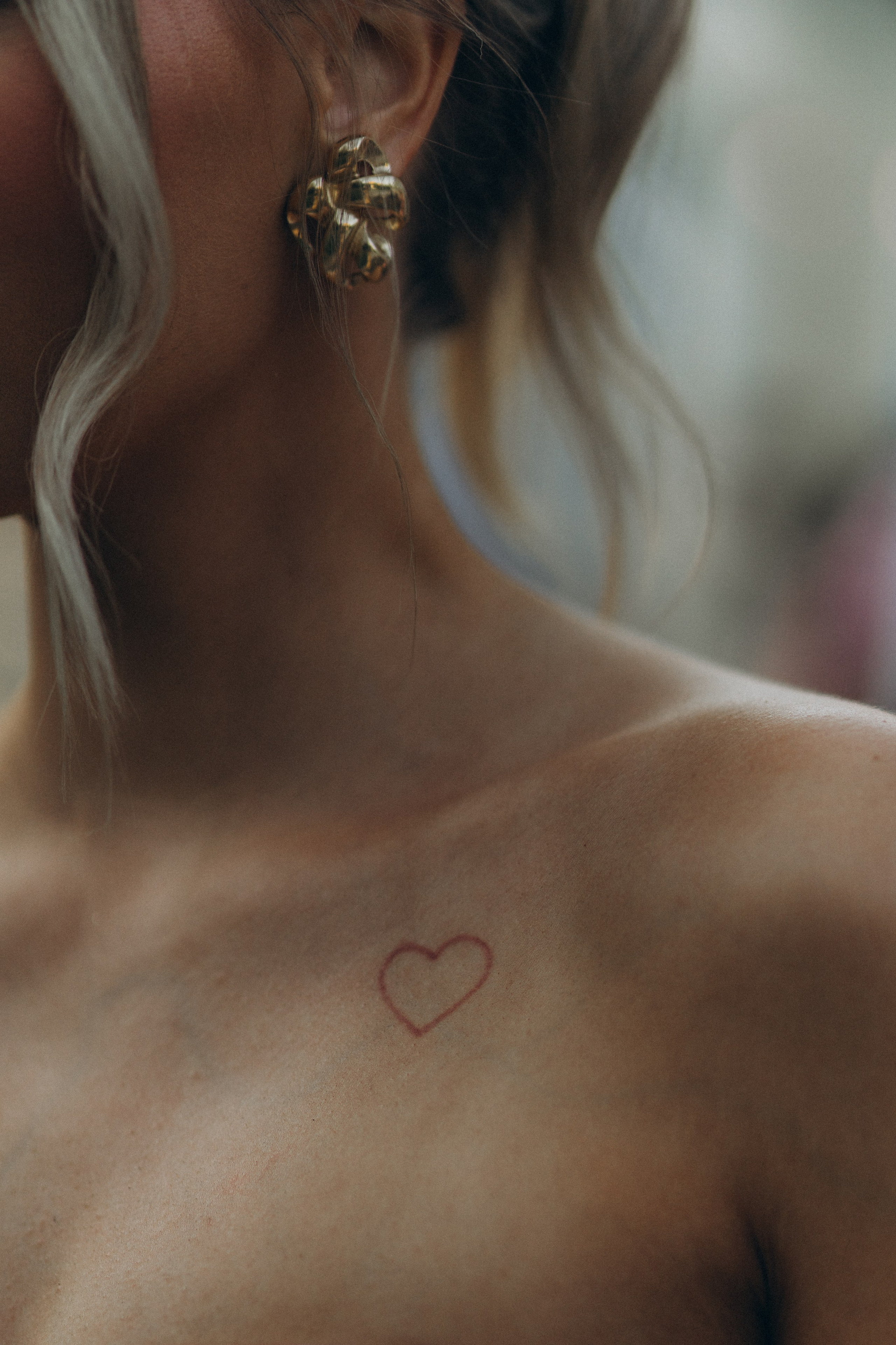 D&S. Victoria Olonen – Cinematic Portrait Artist | Helsinki & Europe