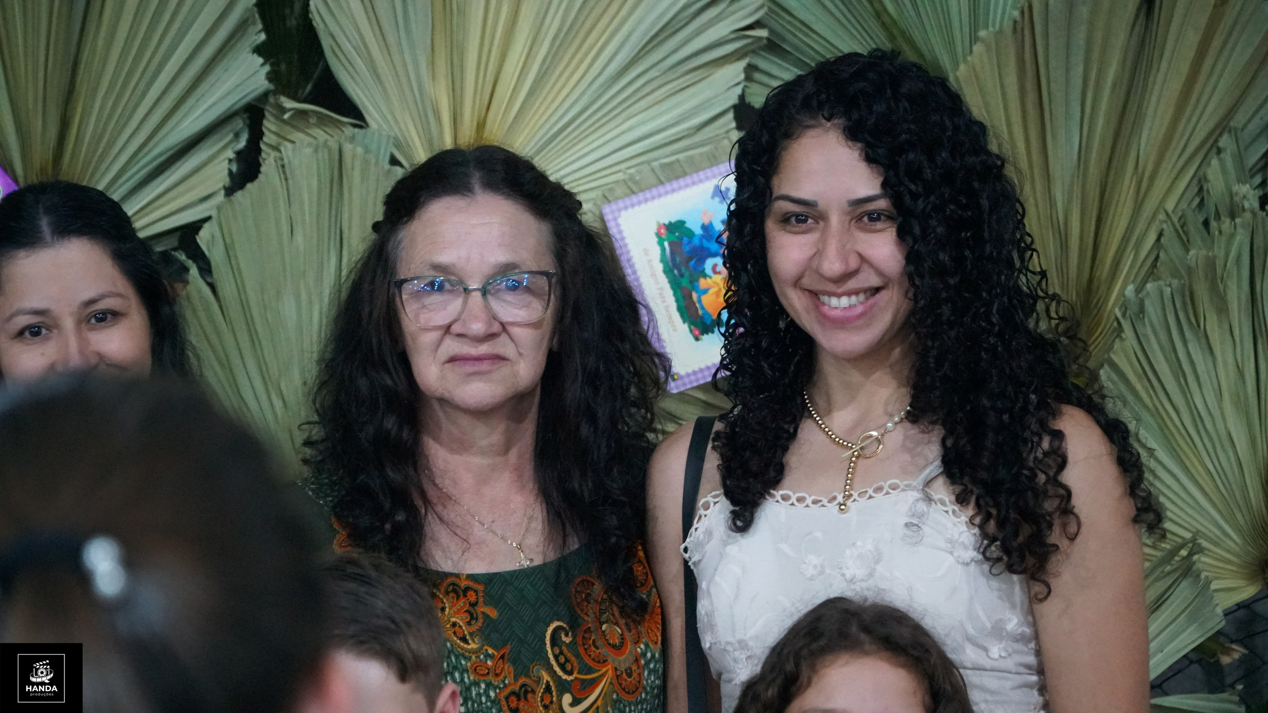 Noite autógrafos colégio Aurélio Buarque de Holanda. Handa Produções