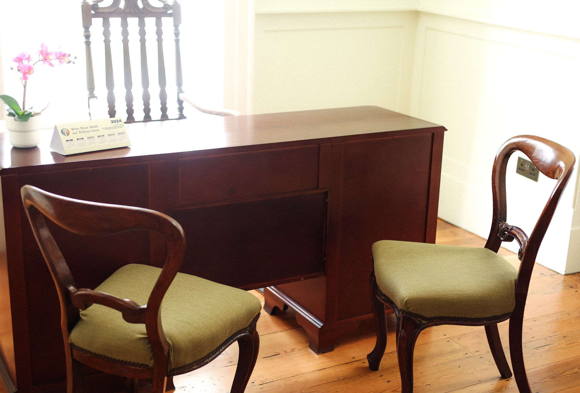 CHINESE ACUPUNCTURE — DR ANNA. Main