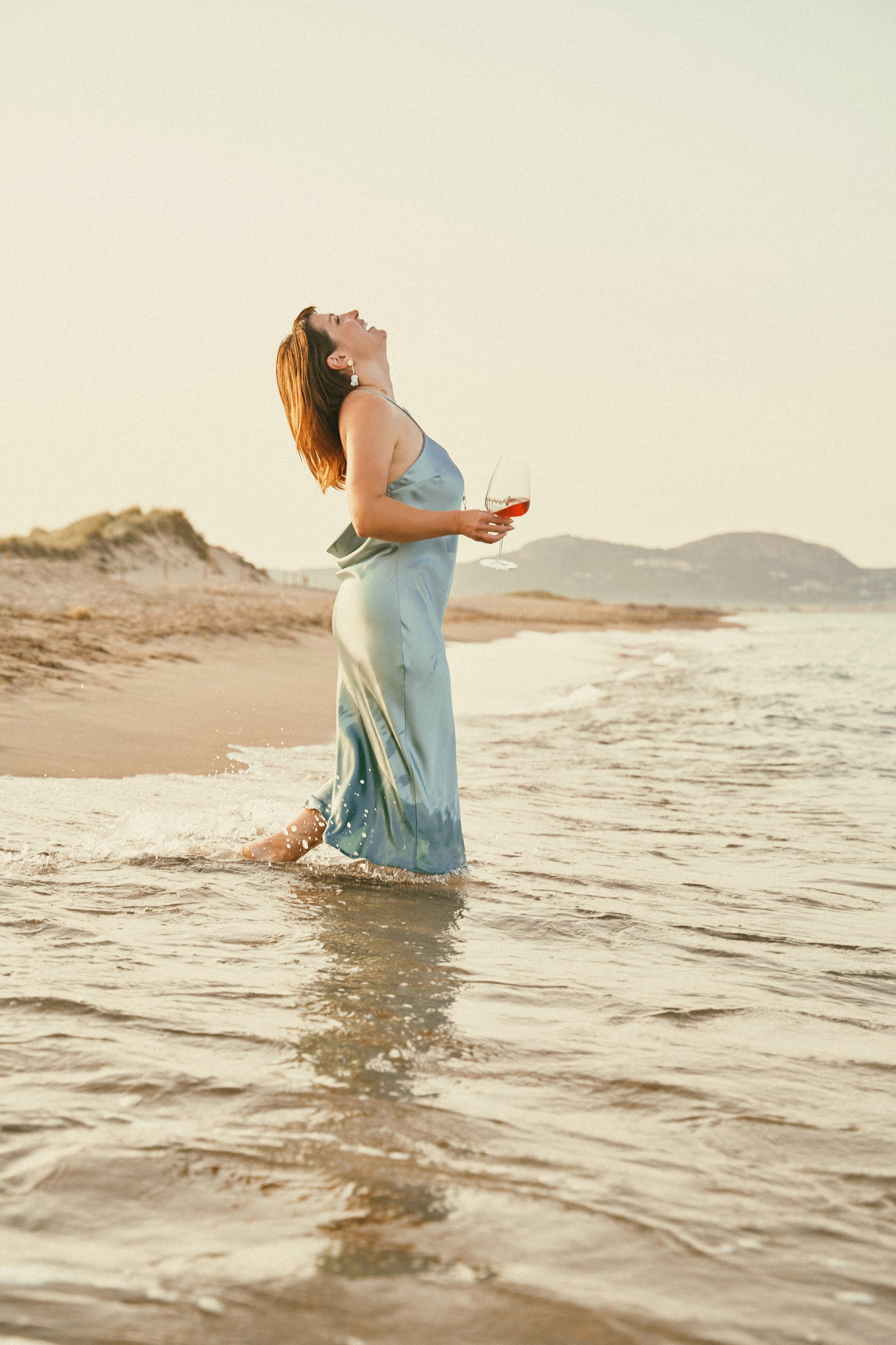 Лариса. Пионы пострадали. Фотограф в Барселоне Жанна Захарченко