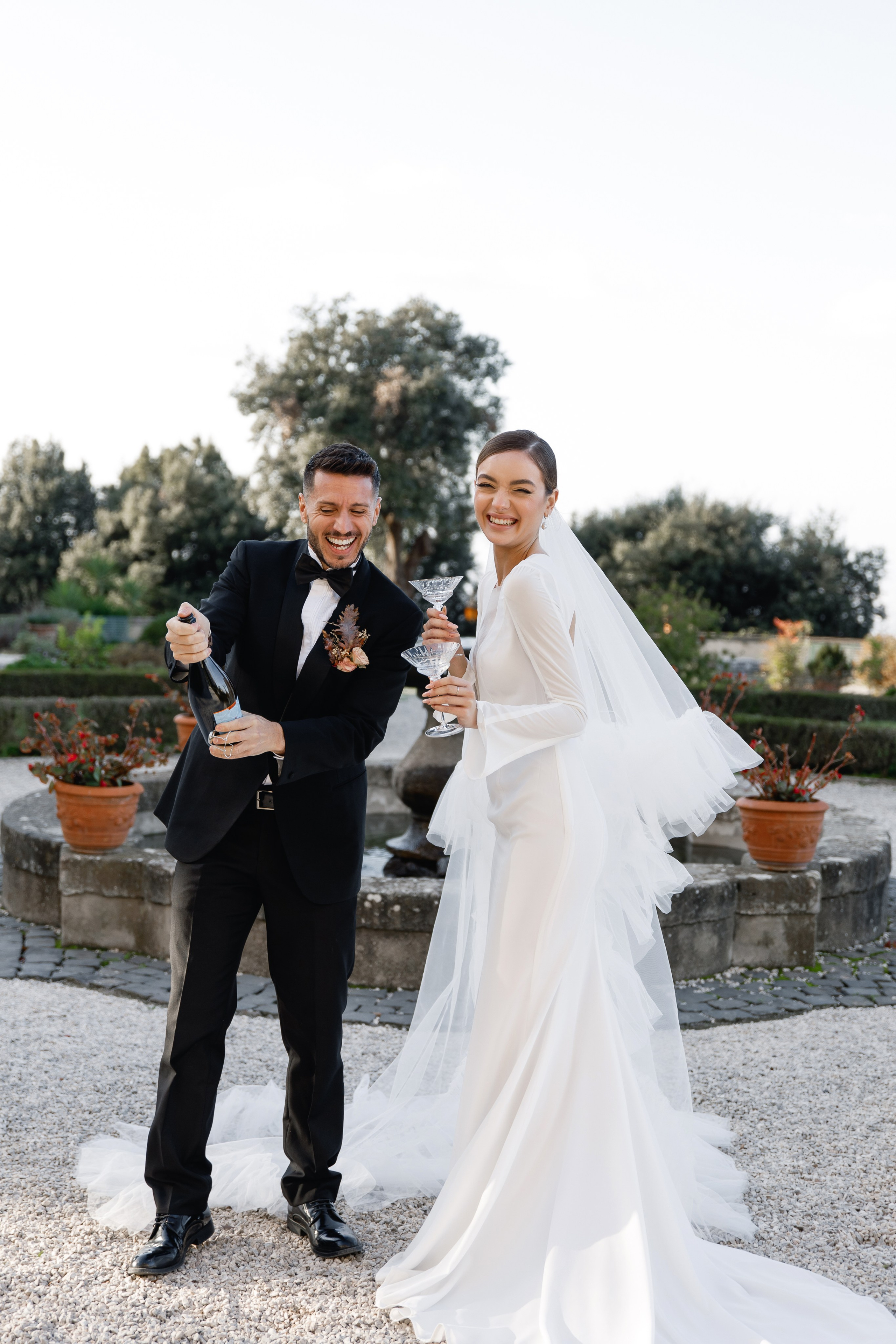 Wedding photographer in Rome, Tuscany, Lake Como, Sicily, Puglia, all. Wedding Photographer Rome Tuscany Como Sicily Puglia Amalfy Italy- Oksana Savenchuk