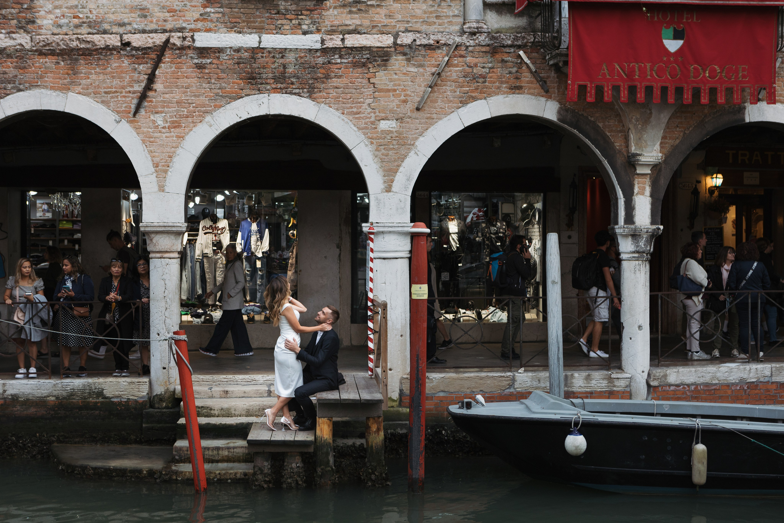 Love story in night Venice