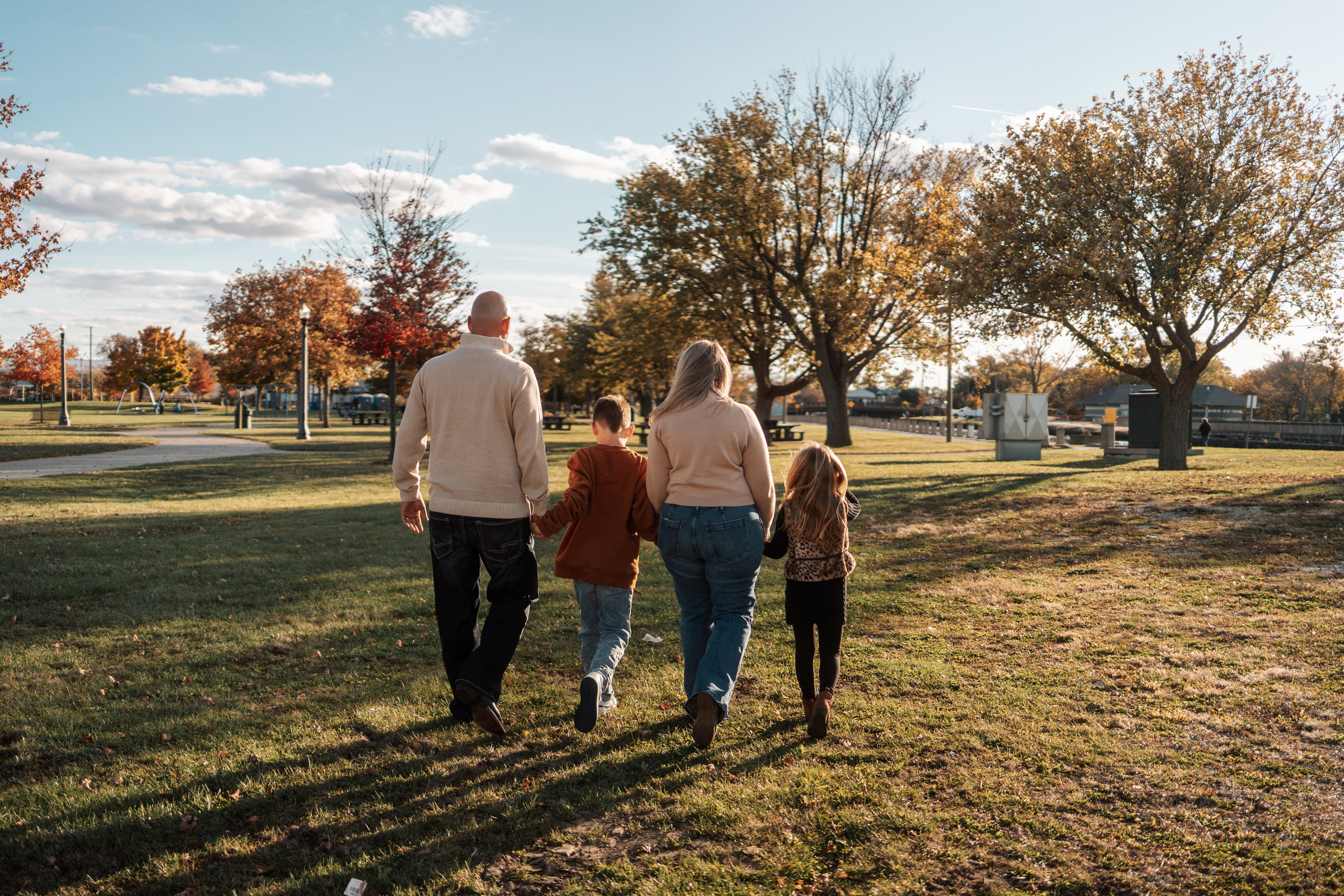 Windsor family photographer capturing real moments