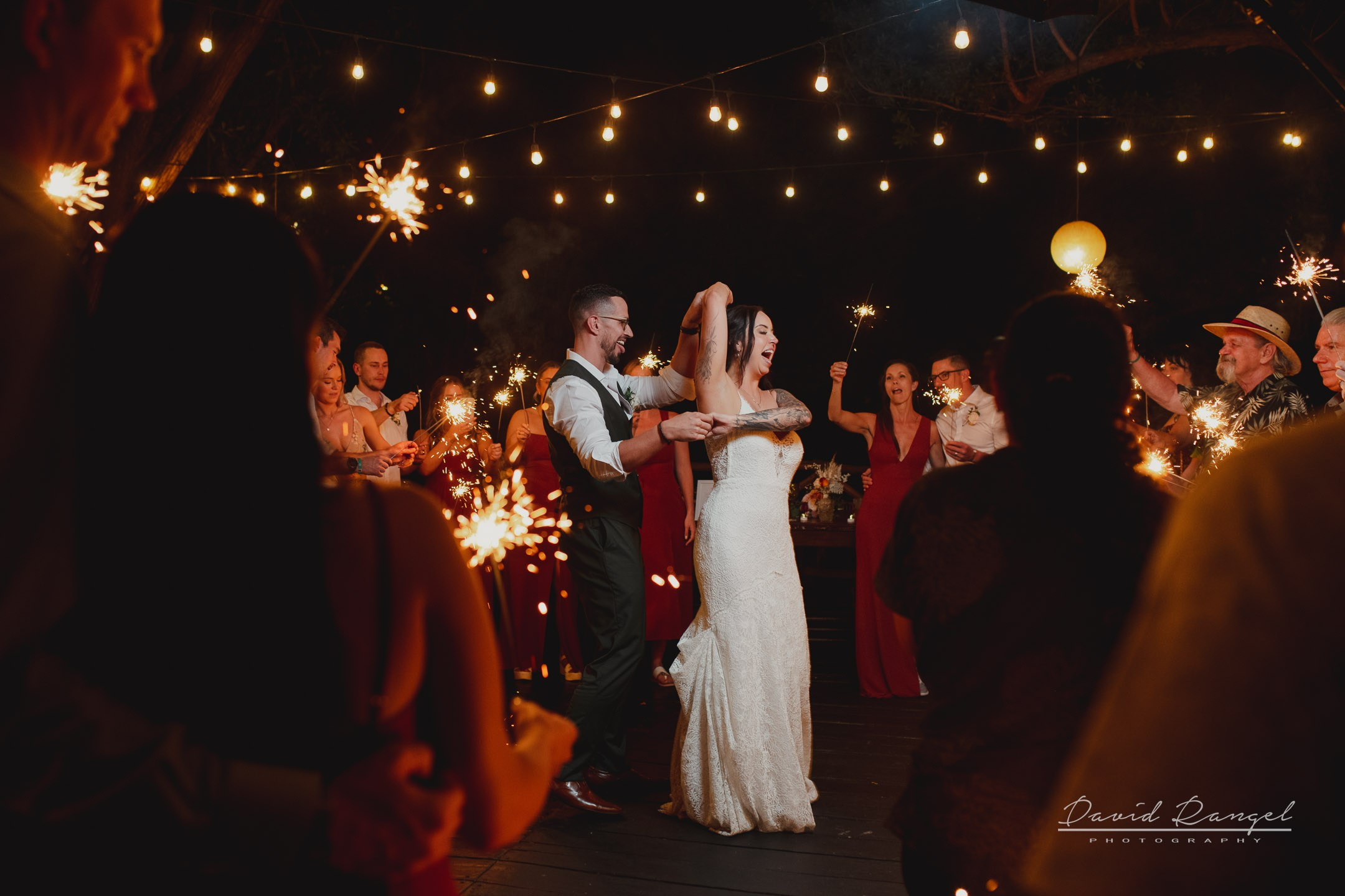 Classic Weddings. Destination wedding photographer based in Cancun and Riviera Maya with service worldwide