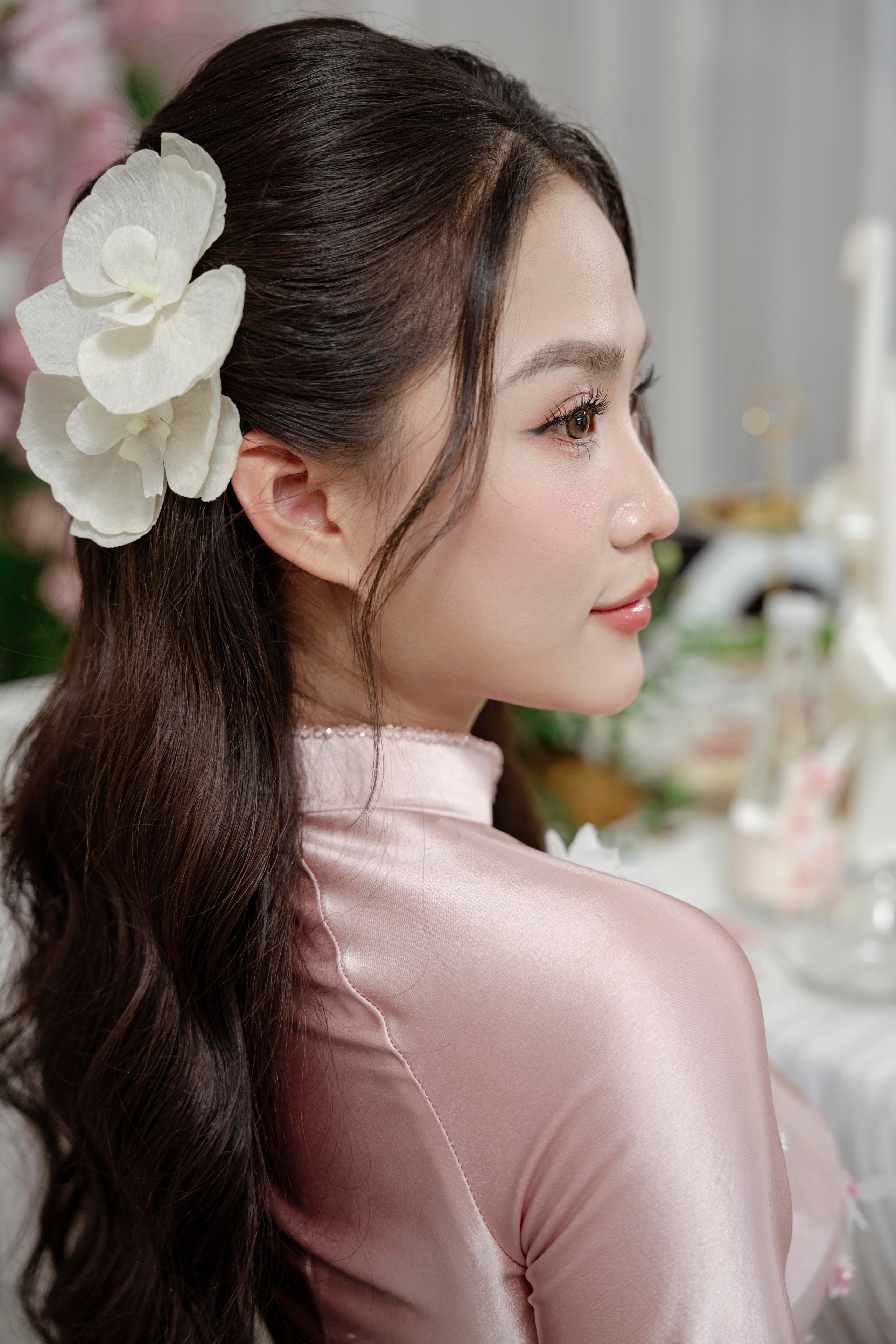 LINH & HUYEN. WEDDING PHOTOGRAPHER IN VIETNAM