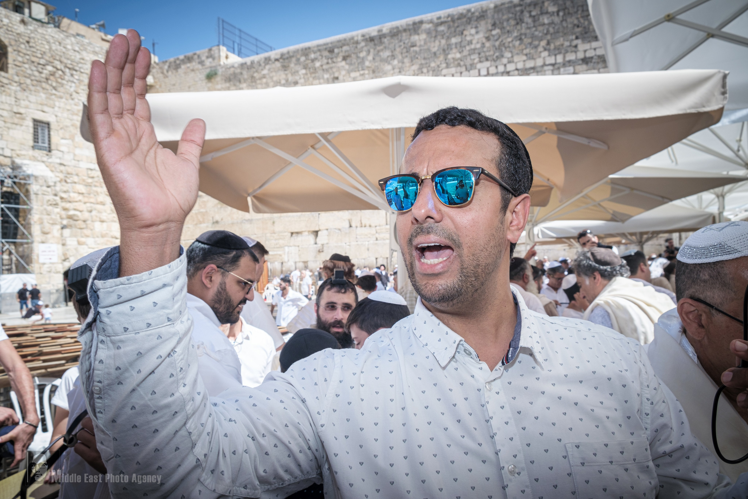 Lior & Avi … Jerusalem…. Middle East Photo Agency — Photography & Event Magnets — סוכנות צילום והדפסת מגנטים לאירועים