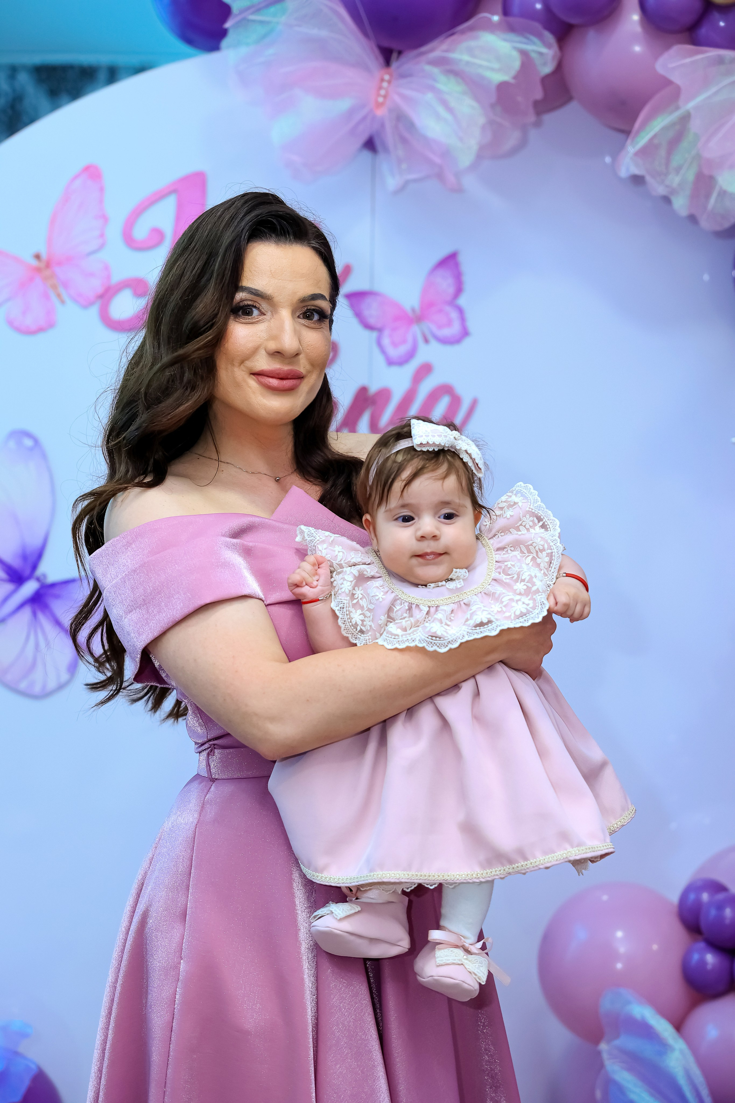 Iris Stefania. Moments By Gub