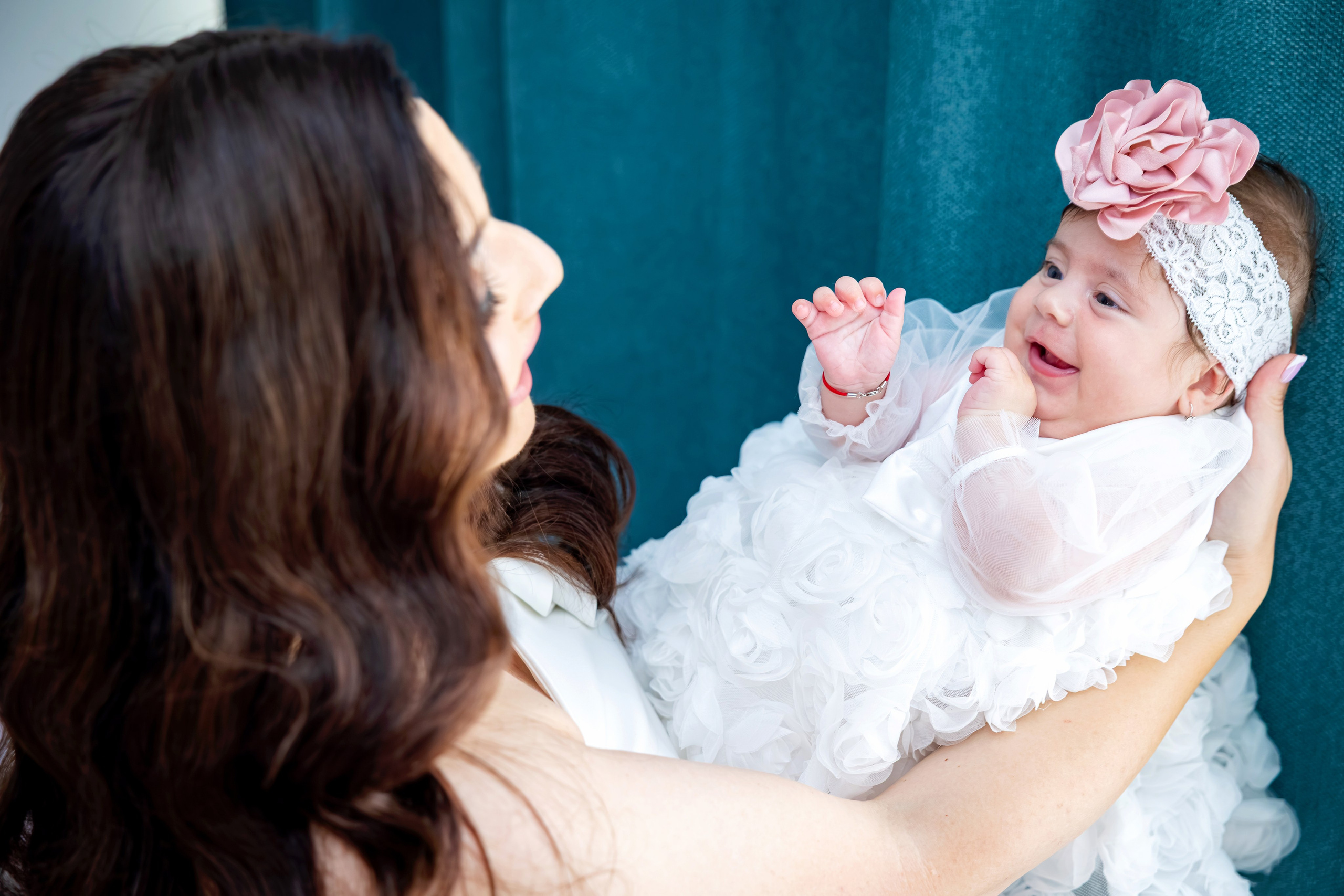 Iris Stefania. Moments By Gub