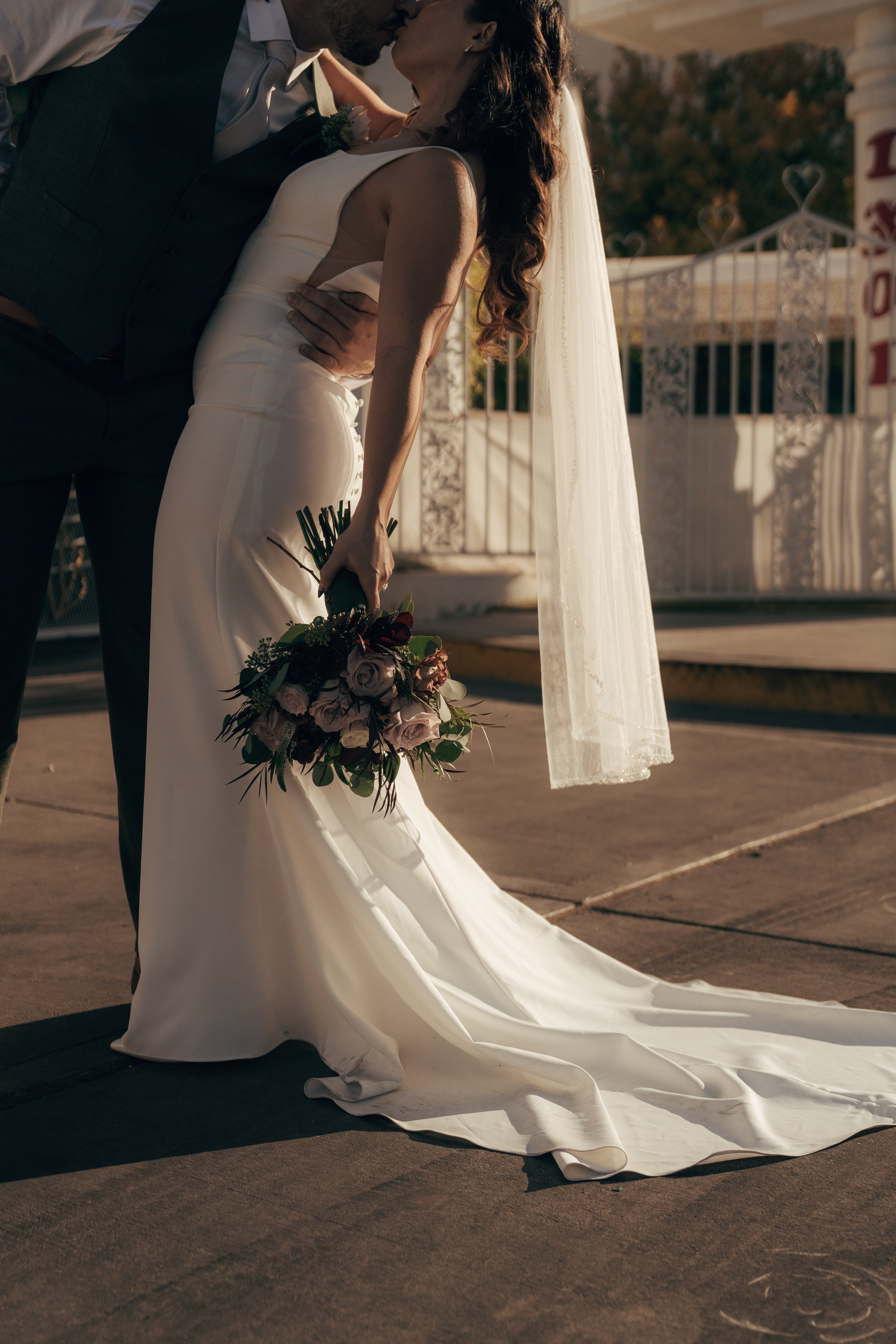 Evan&Jessica. Wedding & elopement photographer Viktoriya Kravtsov. Las Vegas