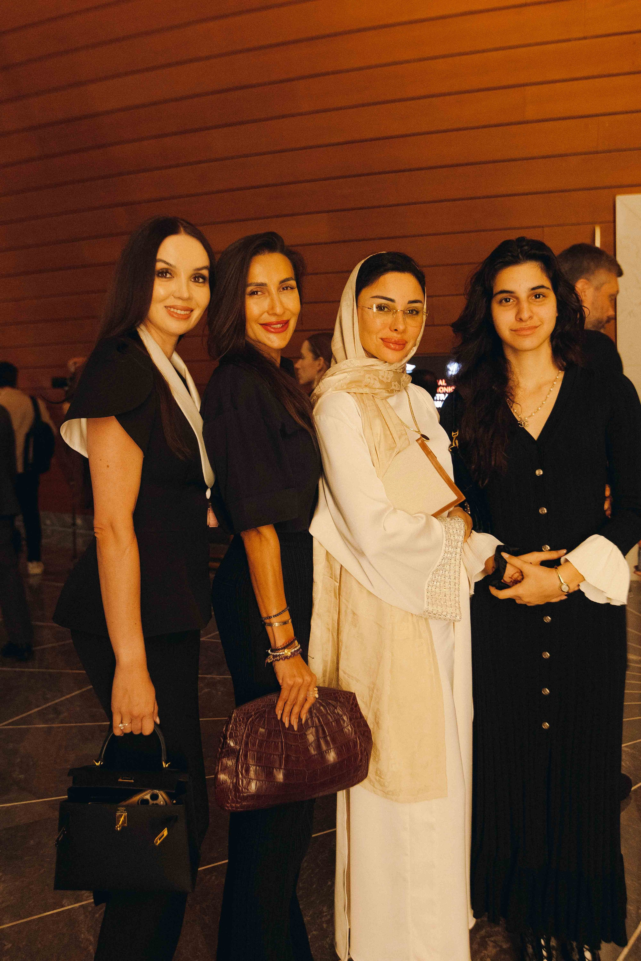 DUBAI OPERA. Wedding&Event photographer Ismail Rzayev in Baku