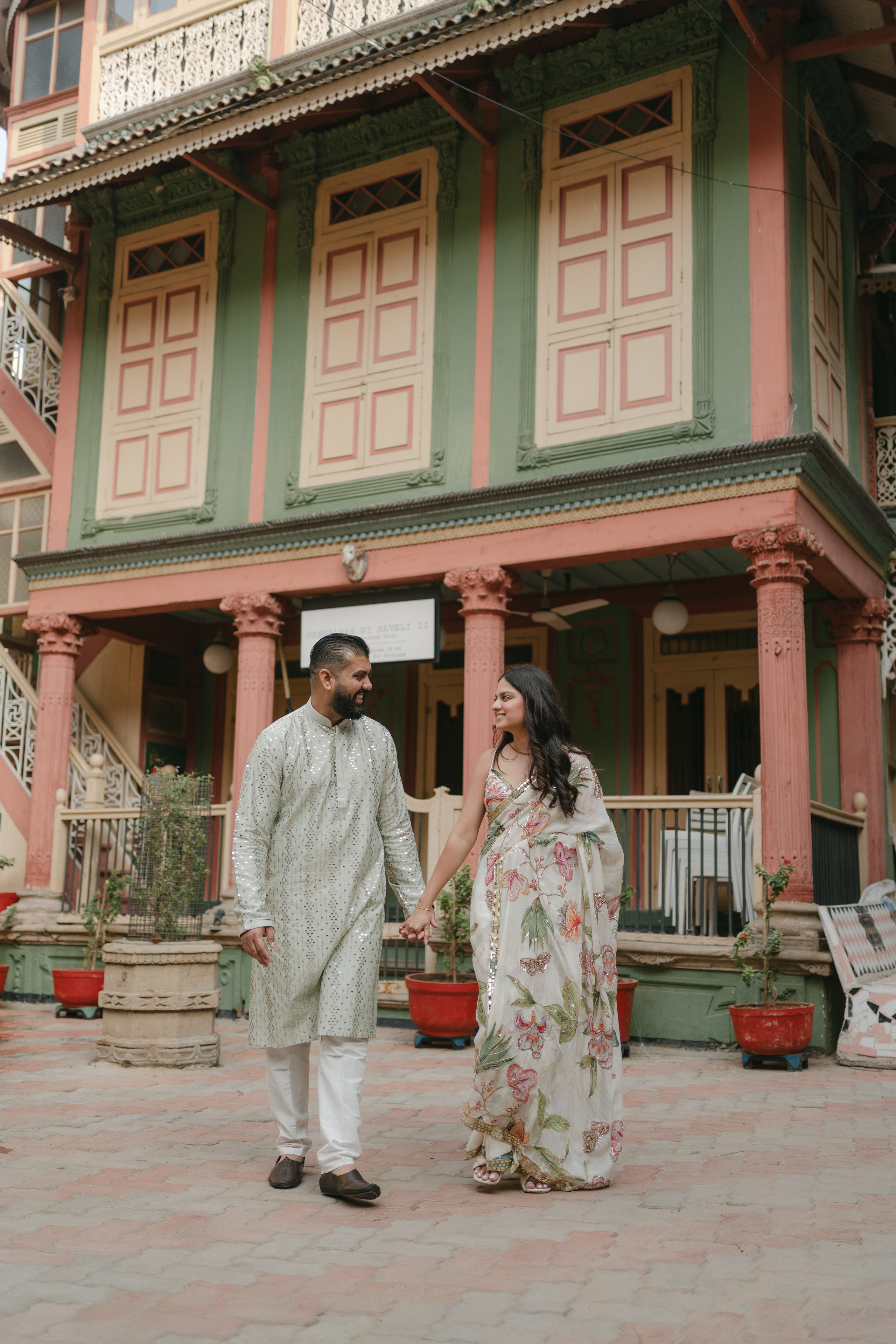 HARSHIT & KRISNA | PORTRAIT SESSION | 2026. Love Emotions Weddings