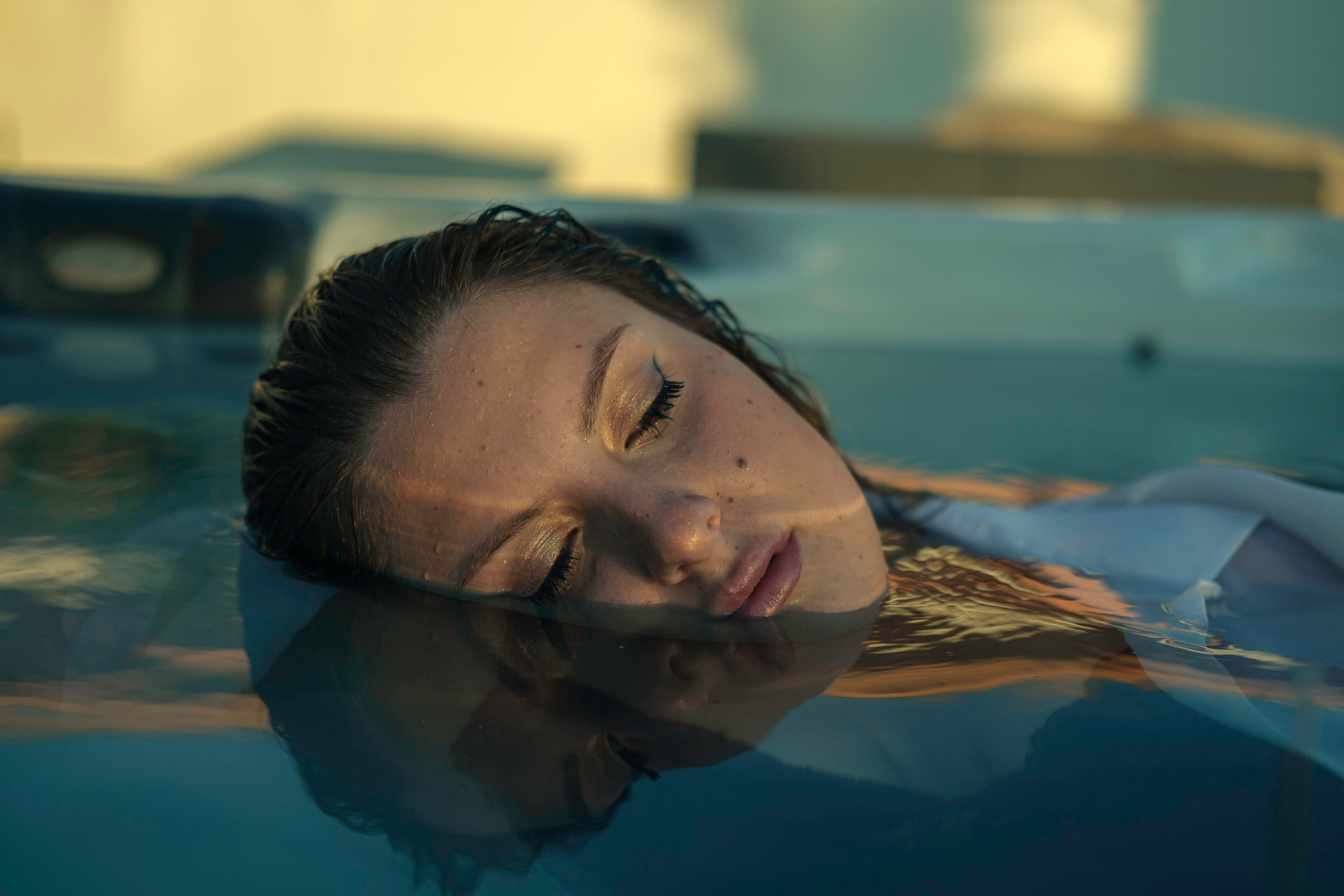 Ritratti Artistici | Esplorazione di Espressioni e Identità. Fotografa maternity, family e business a Pomezia e Roma – Simona Henkel