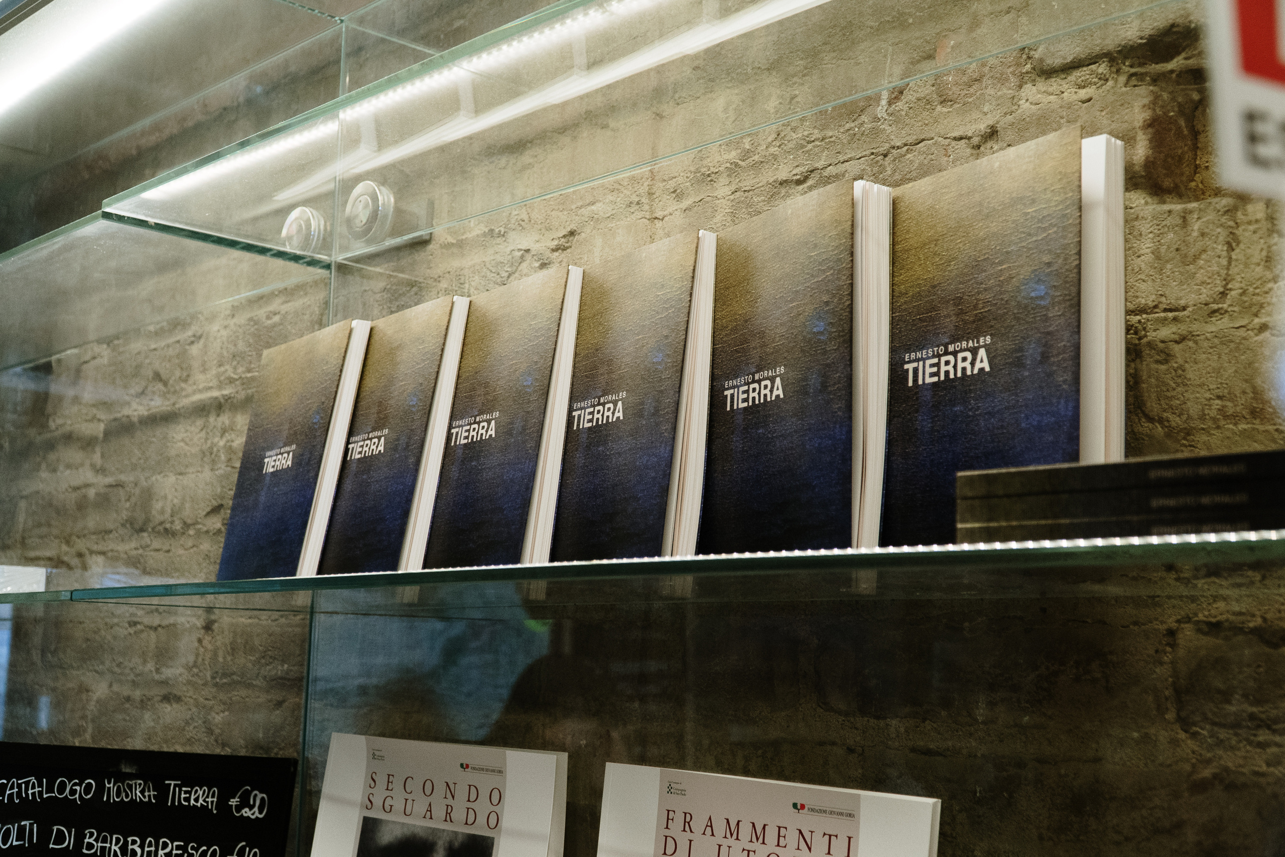 Tierra - Exhibition by Ernesto Morales. Aura Studio / co-design space