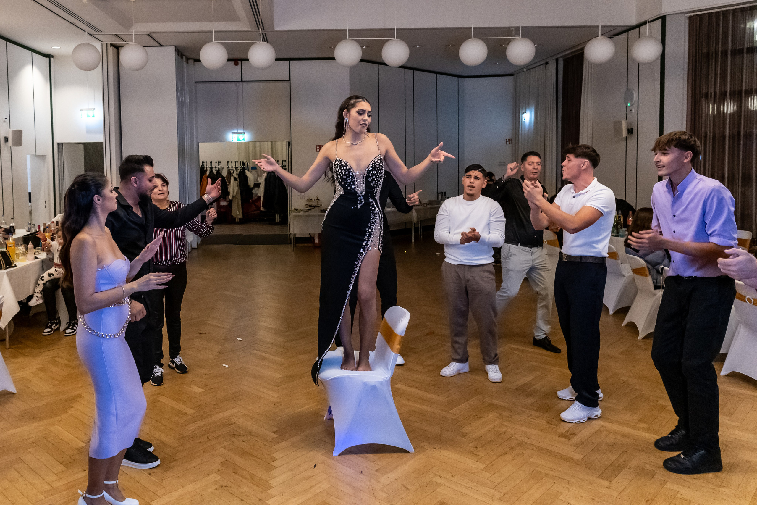 Denisa 18 Ani Majorat