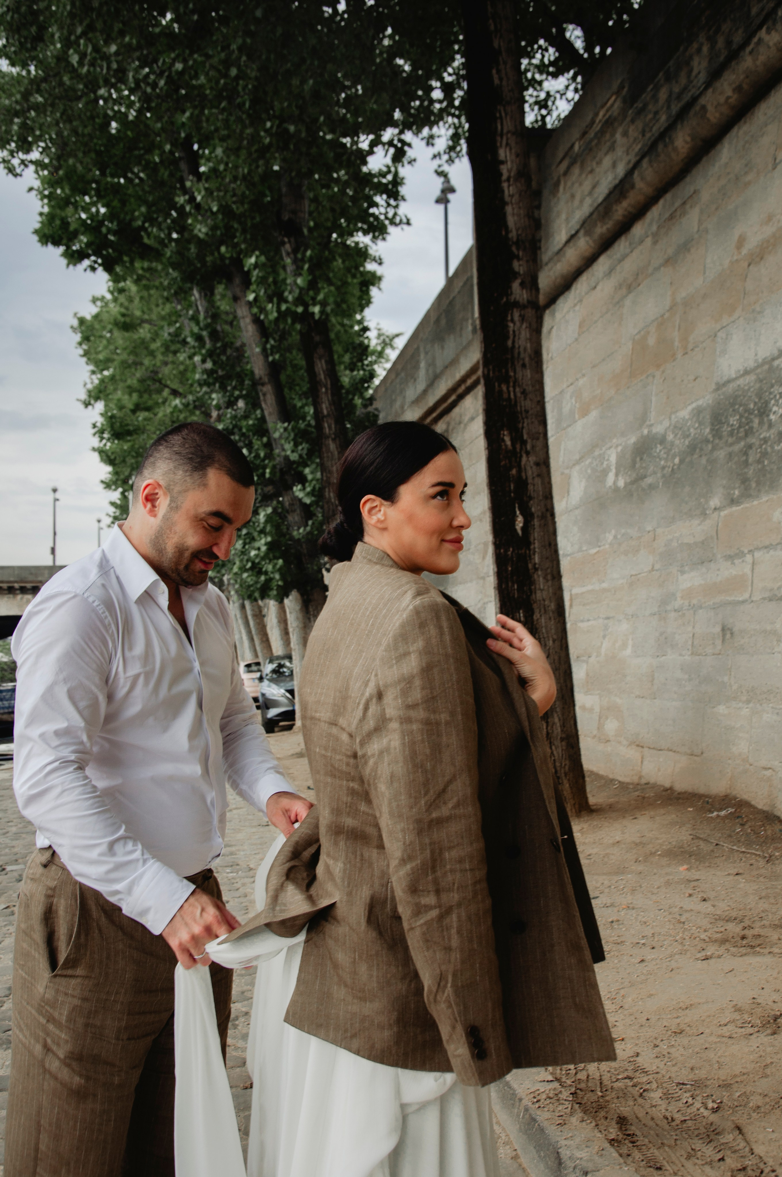 Wedding photoshoot at the Eiffel Tower. Paris photographer — Polina Osipova