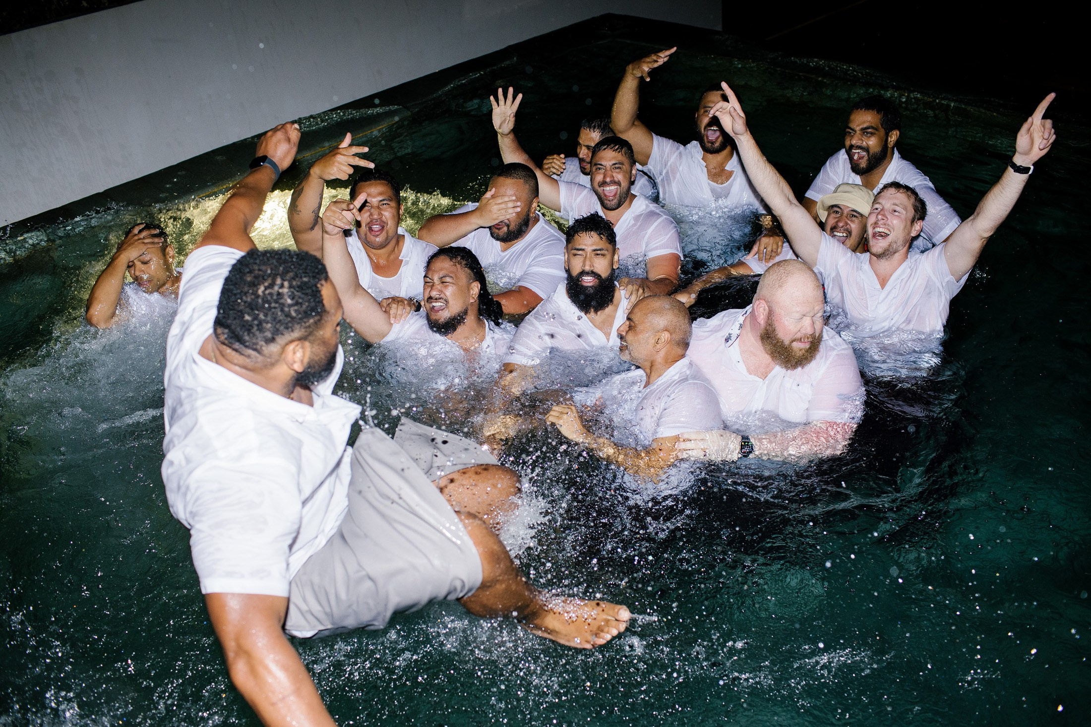 Big funny wedding with guests in paradise Bali island. Get.it.feel — Aesthetic Photography and Videography