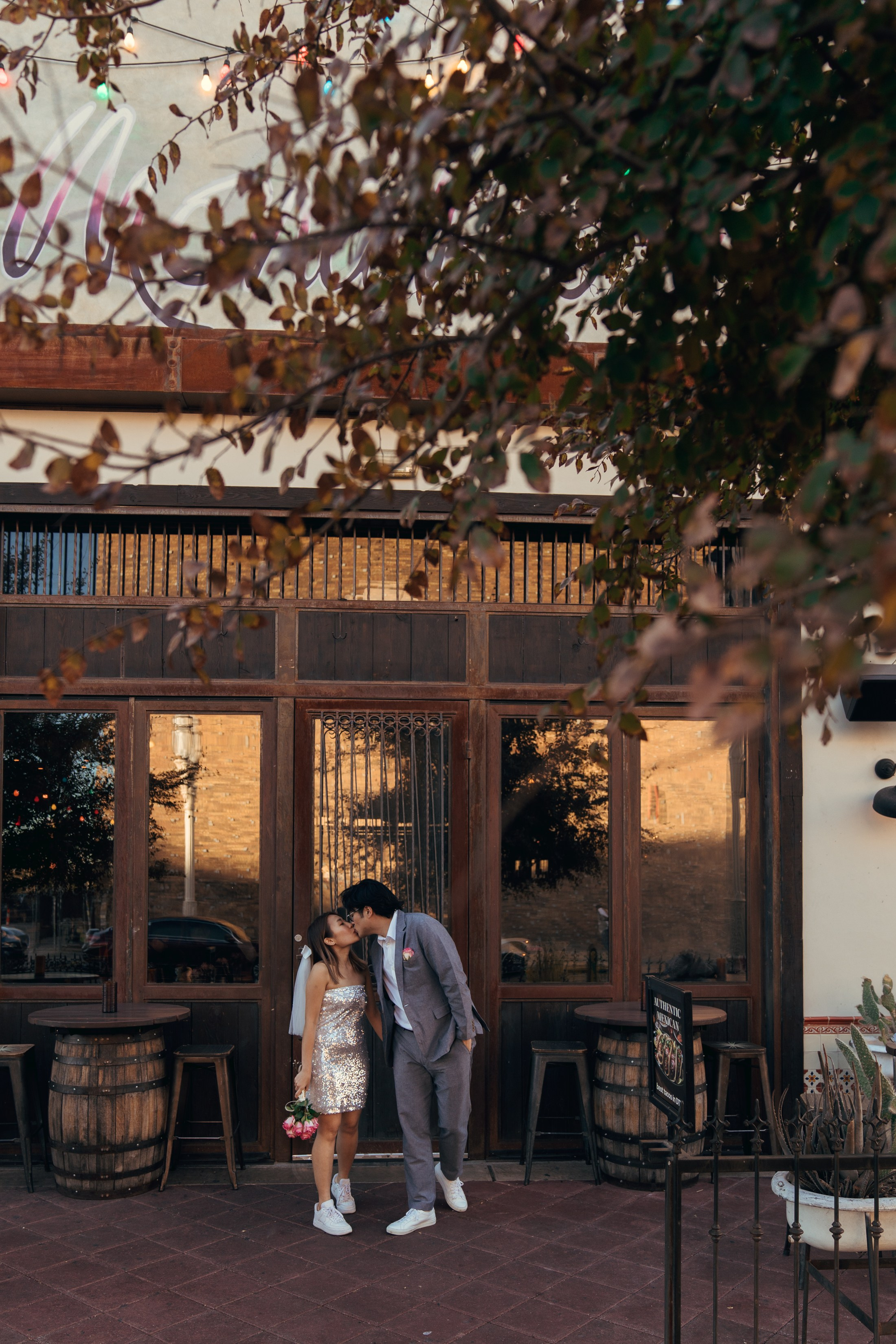 Yee Po& Jit. Wedding & elopement photographer Viktoriya Kravtsov. Las Vegas