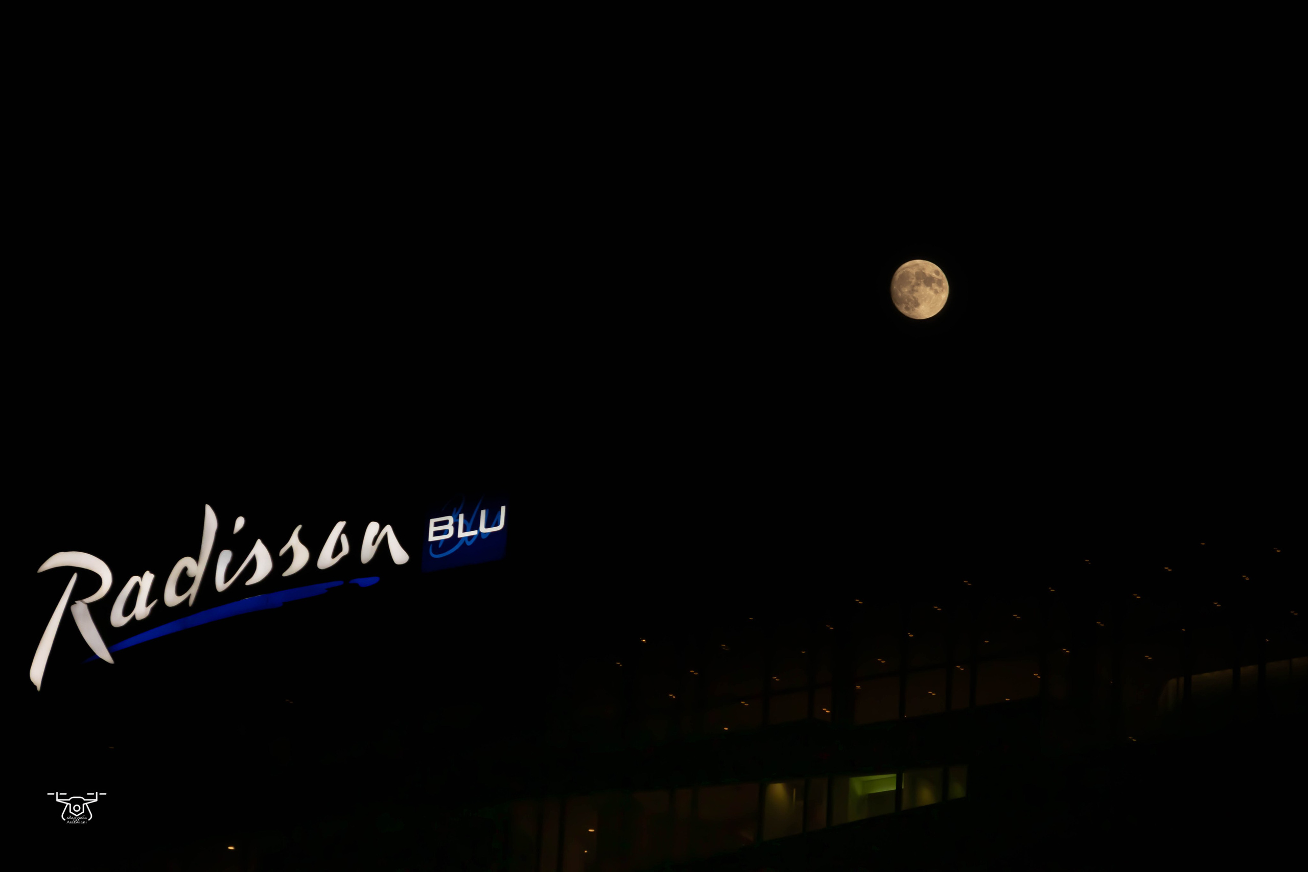 ქალაქი და ადამიანი. FramefreeMan