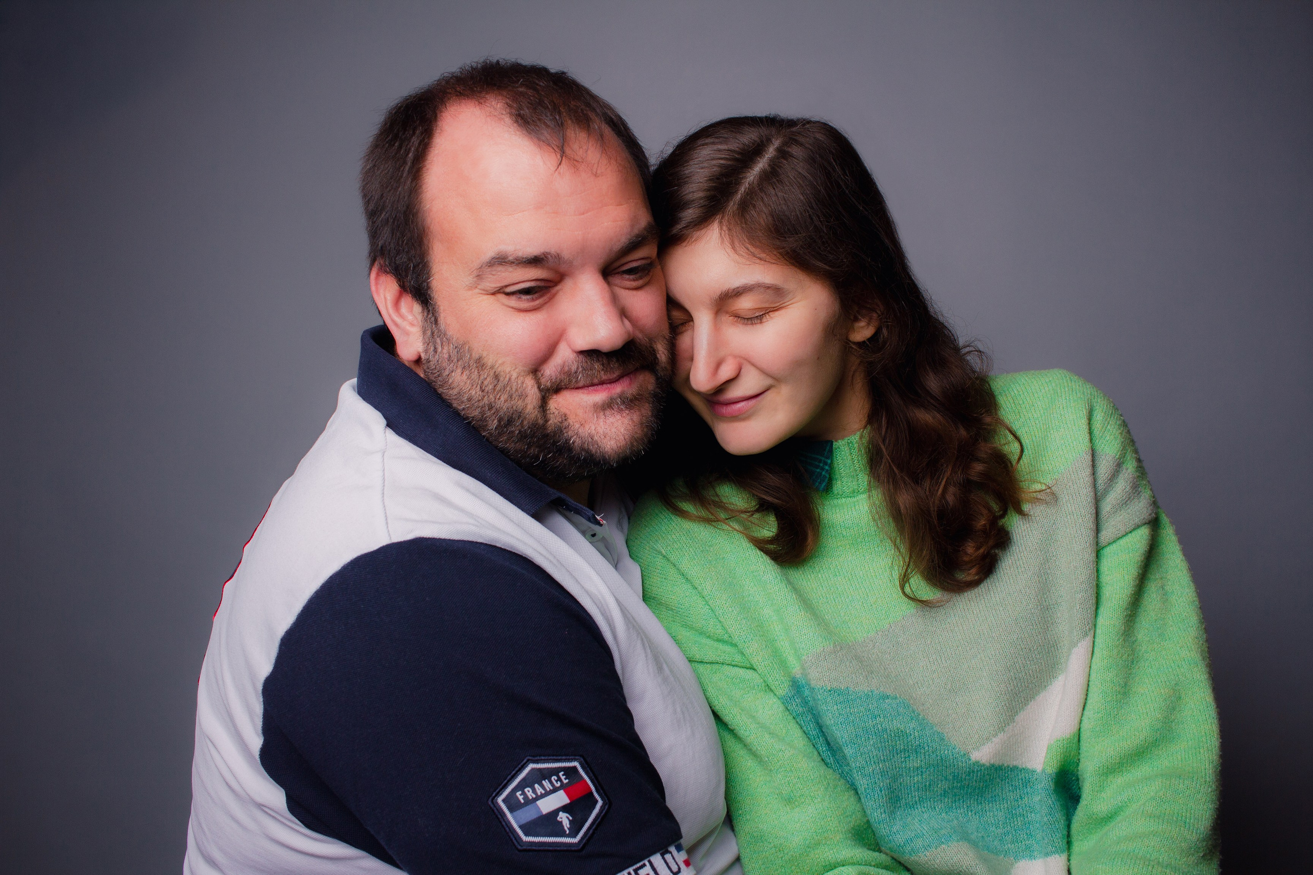 Portrait de famille. Photo studio “Partage ton bonheur” — Family photographer near Châtellerault, Poitiers, and Tours