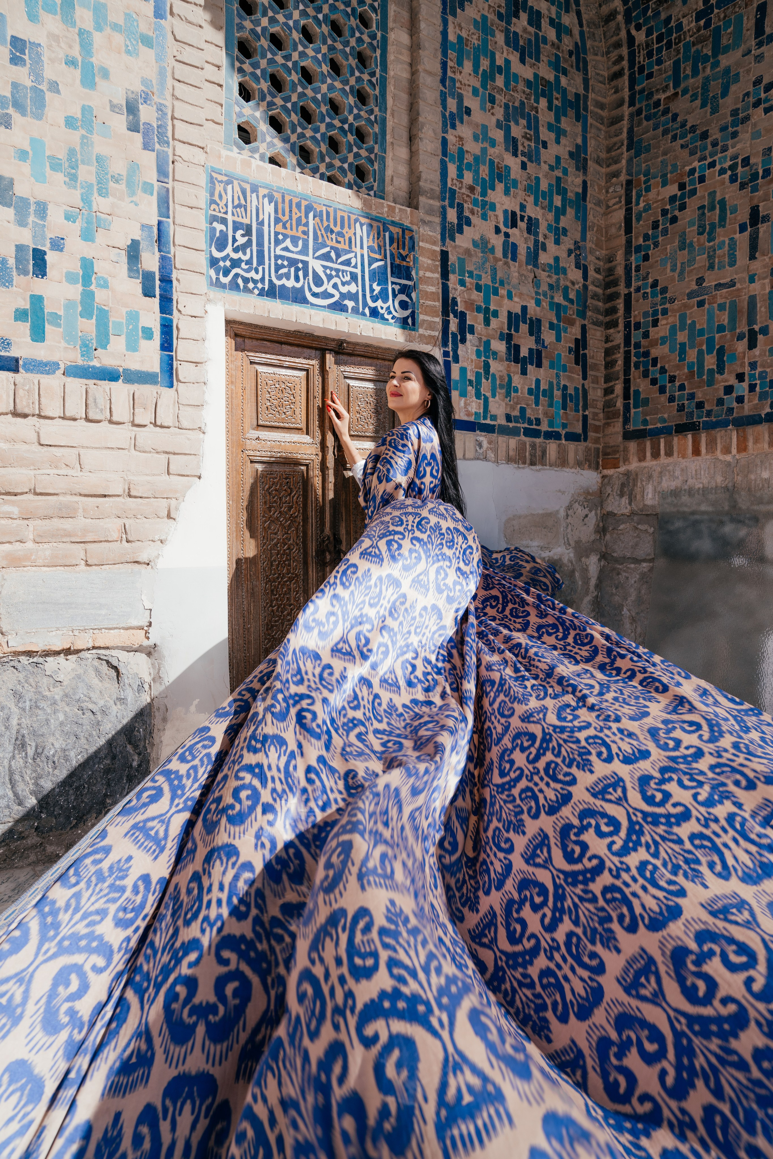 Национальные платья для фотосессий в Ташкенте. Фотограф в Узбекистане и Самарканде Джасур Марупов