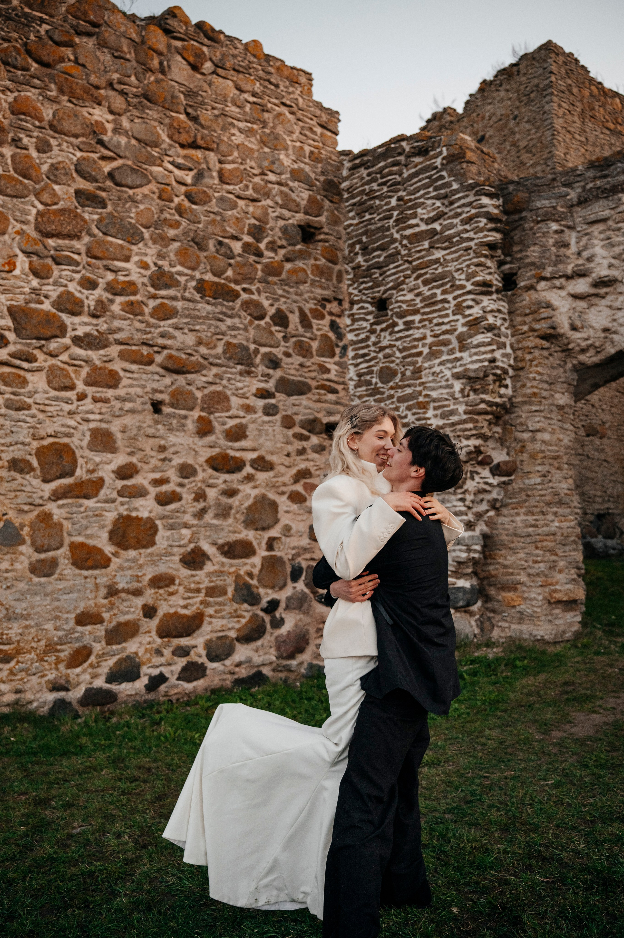 В замке у моря. Фотограф Таллинн — свадьба |семья | lovestory