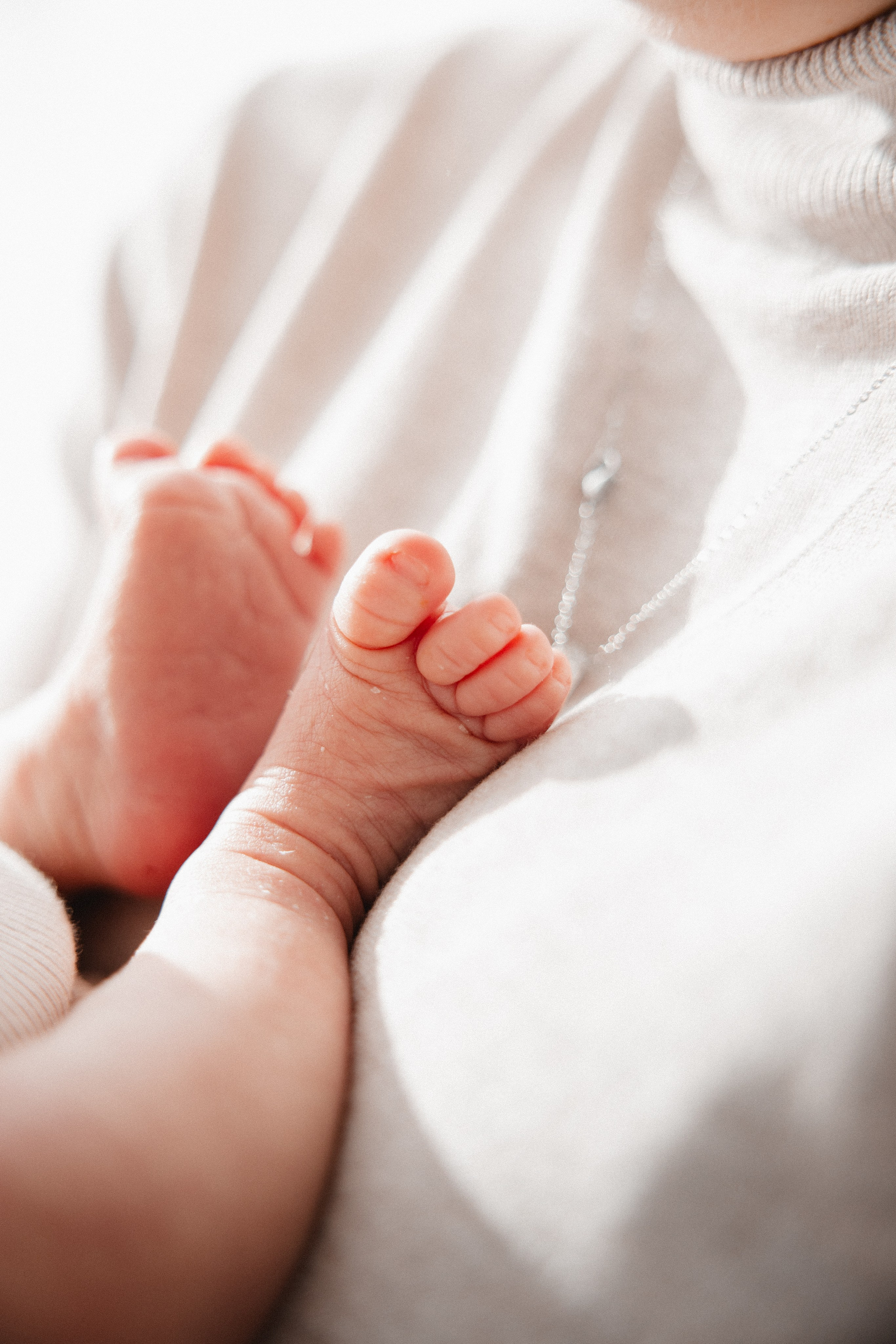 Neugeborenenfotos Zuhause. Hochzeitsfotografie |Hochzeitsfotograf Bochum | Hochzeitsfotograf Dortmund | Hochzeitsfotograf Essen | Hochzeitsfotograf Ruhrgebiet