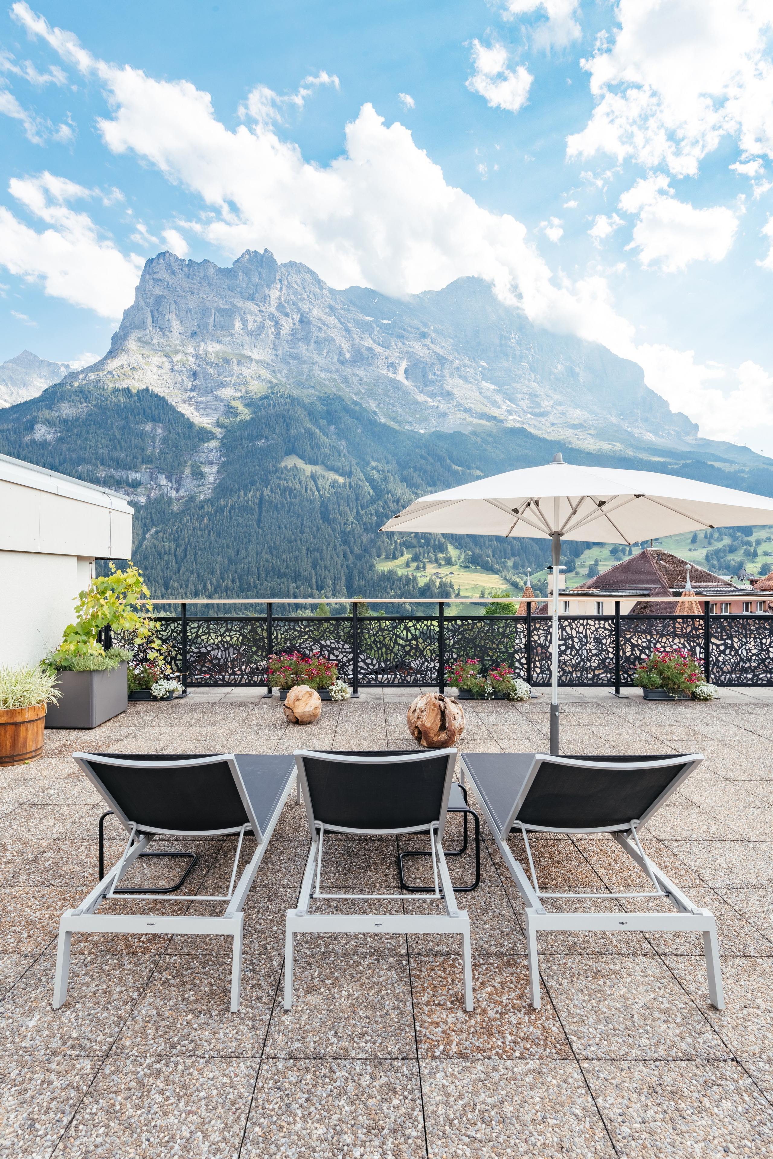 Hotel Kreuz Post, GRINDELWALD, Kt. BERN. Hallo! Ich bin Elena und arbeite als Immobilienfotografin