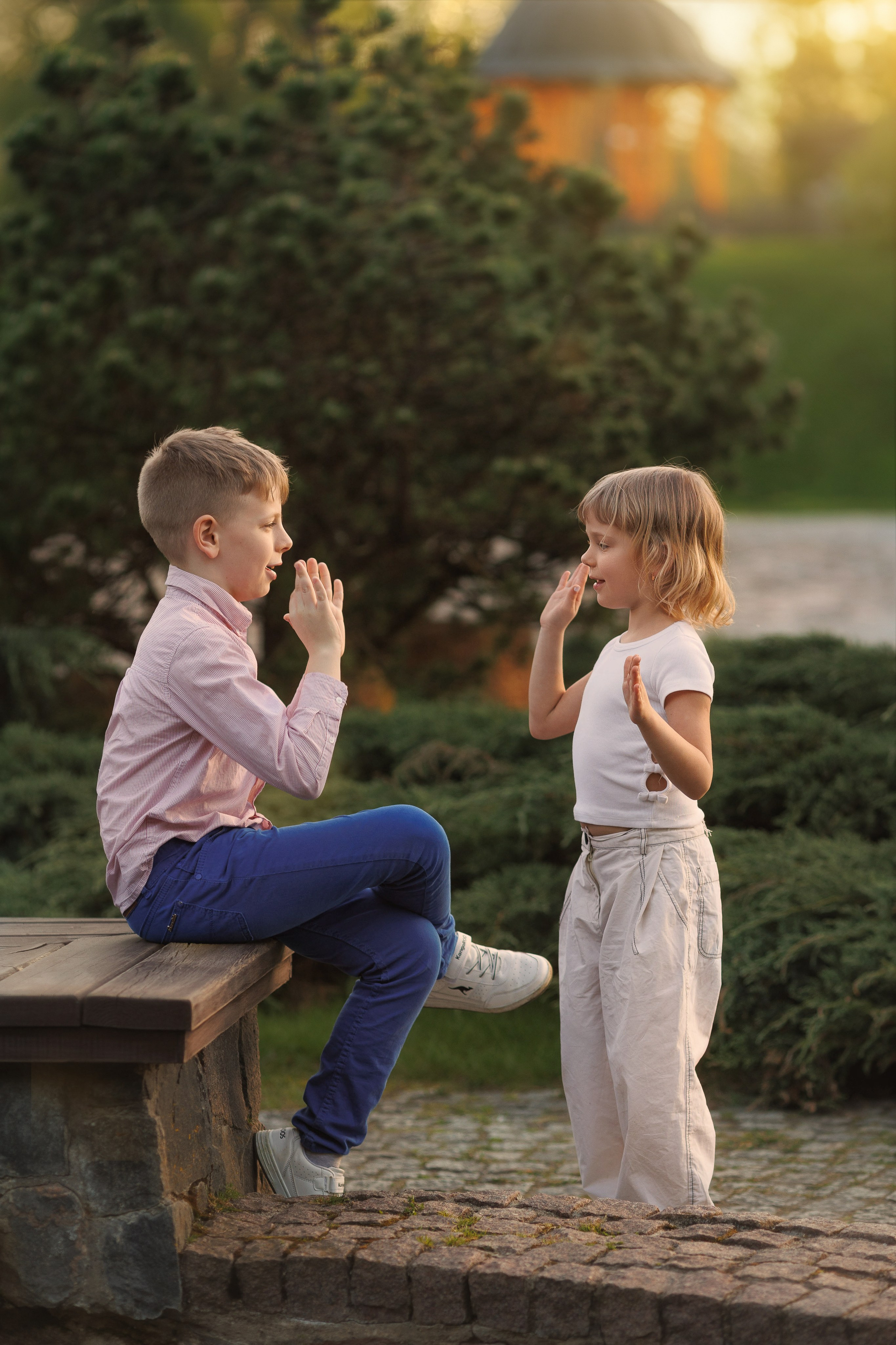 Рядом с мамой. Family photographer in Vilnuis Svetlana Naumova