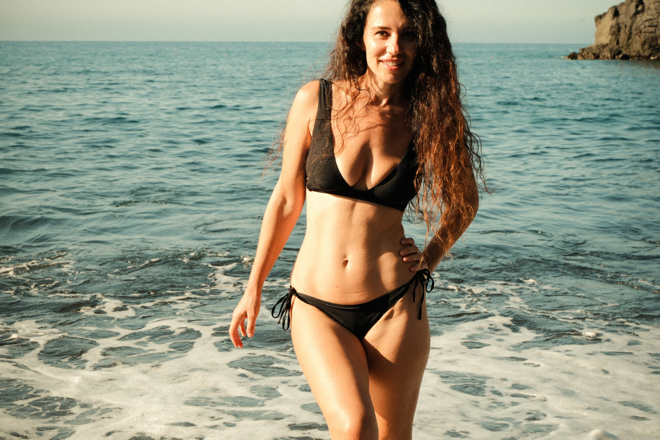 Meggy Câmara de Lobos + ocean. Portrait photographer in Madeira — Marina Shtukina